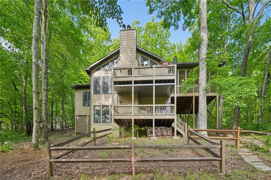 1482 Valley View Drive