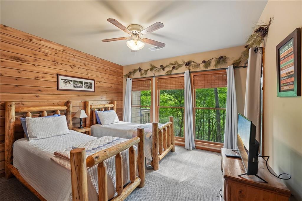 1482 Valley View Drive