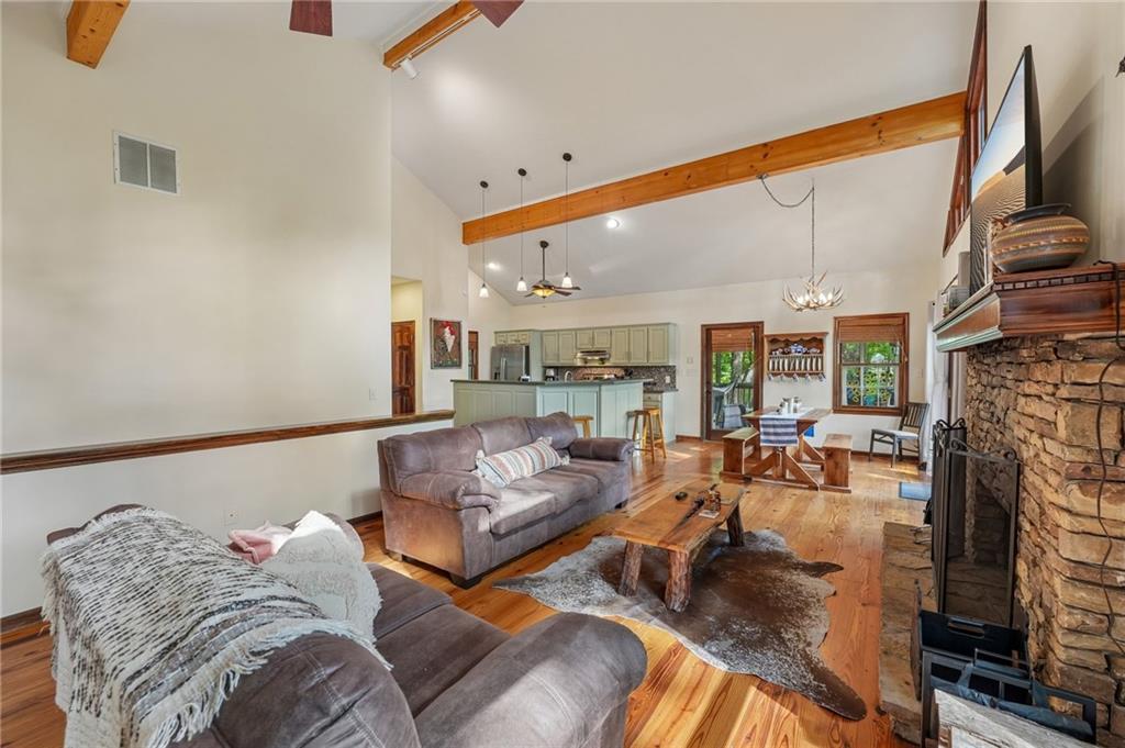 1482 Valley View Drive