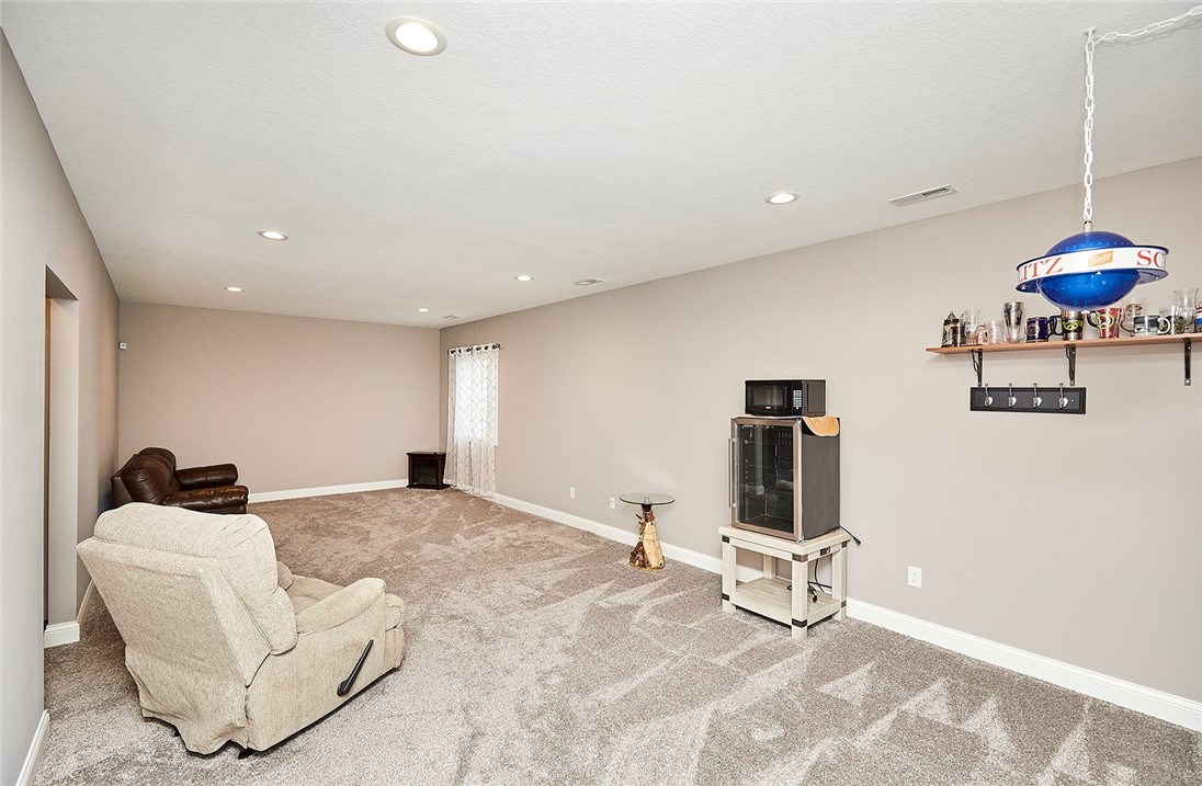 713 Dogwood Lane