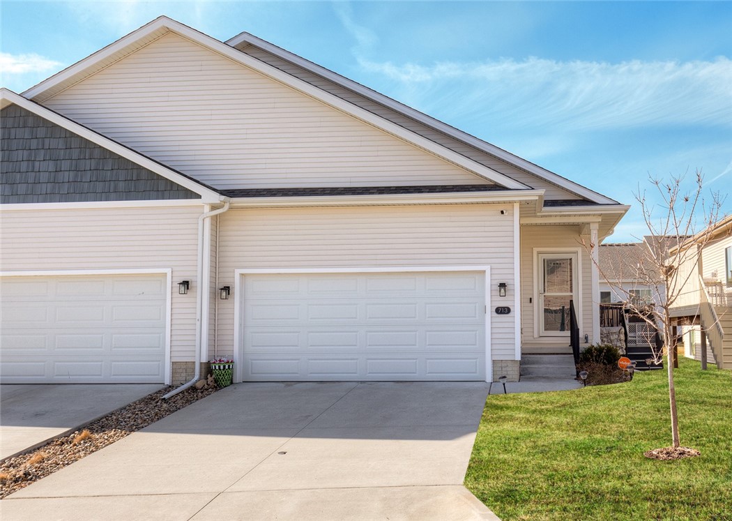 713 Dogwood Lane