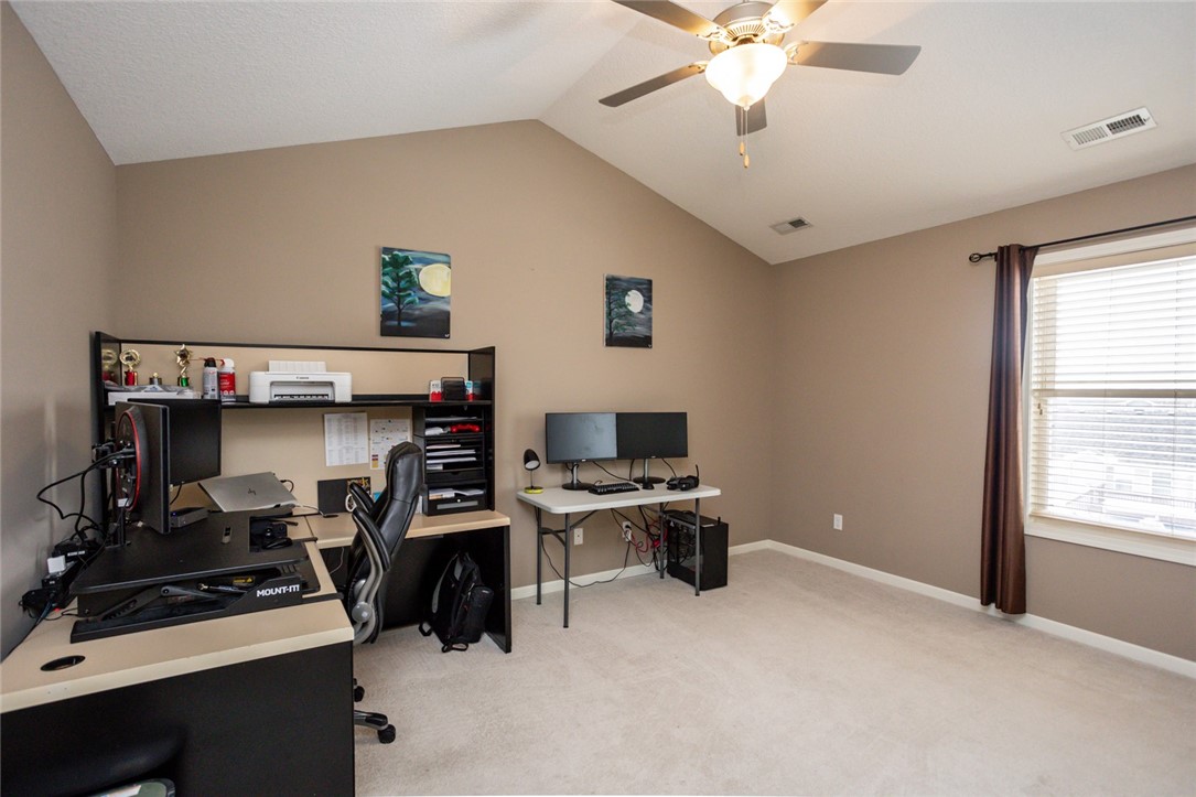332 NW Driftwood Drive