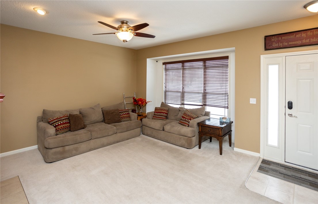 332 NW Driftwood Drive