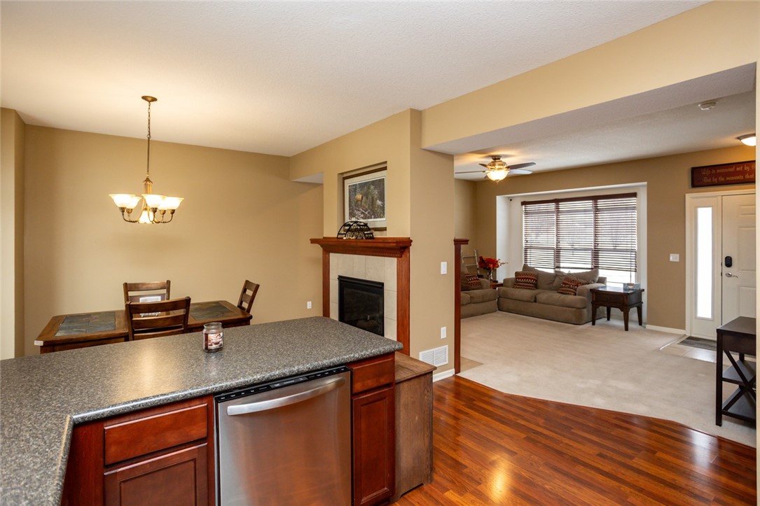 332 NW Driftwood Drive