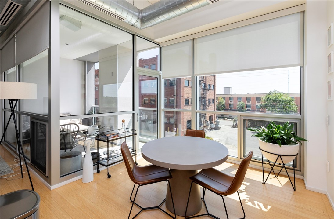 111 10th Street 216