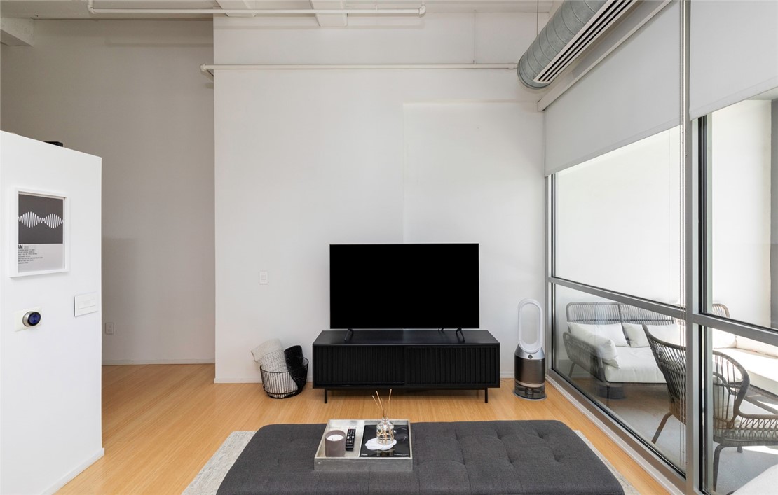 111 10th Street 216