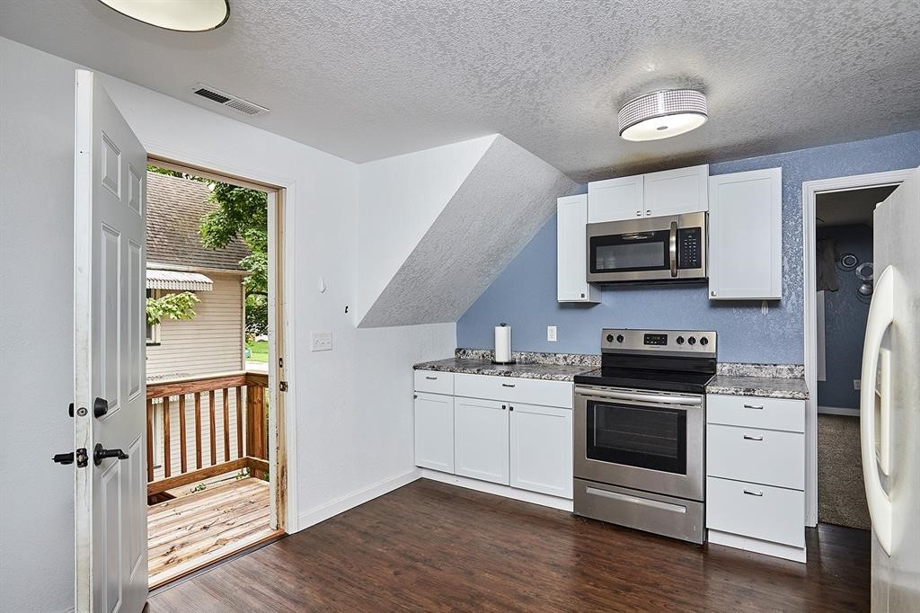 802 E Ashland Avenue