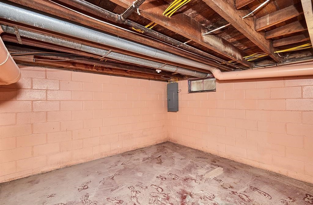 802 E Ashland Avenue