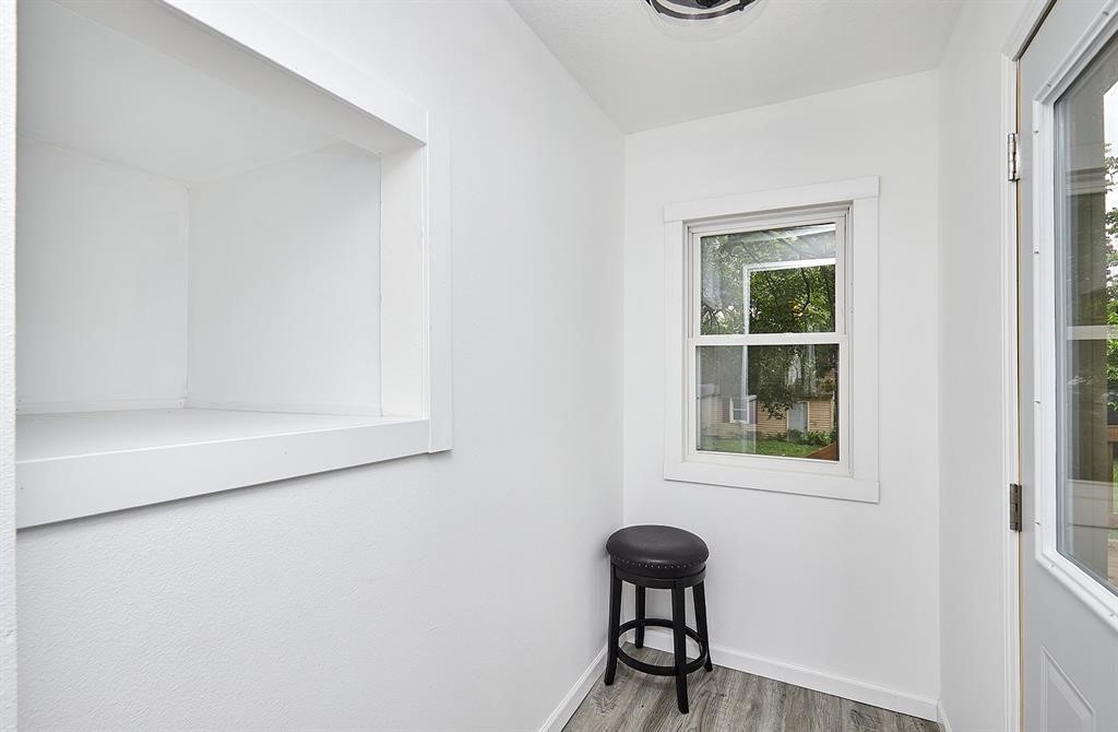 802 E Ashland Avenue