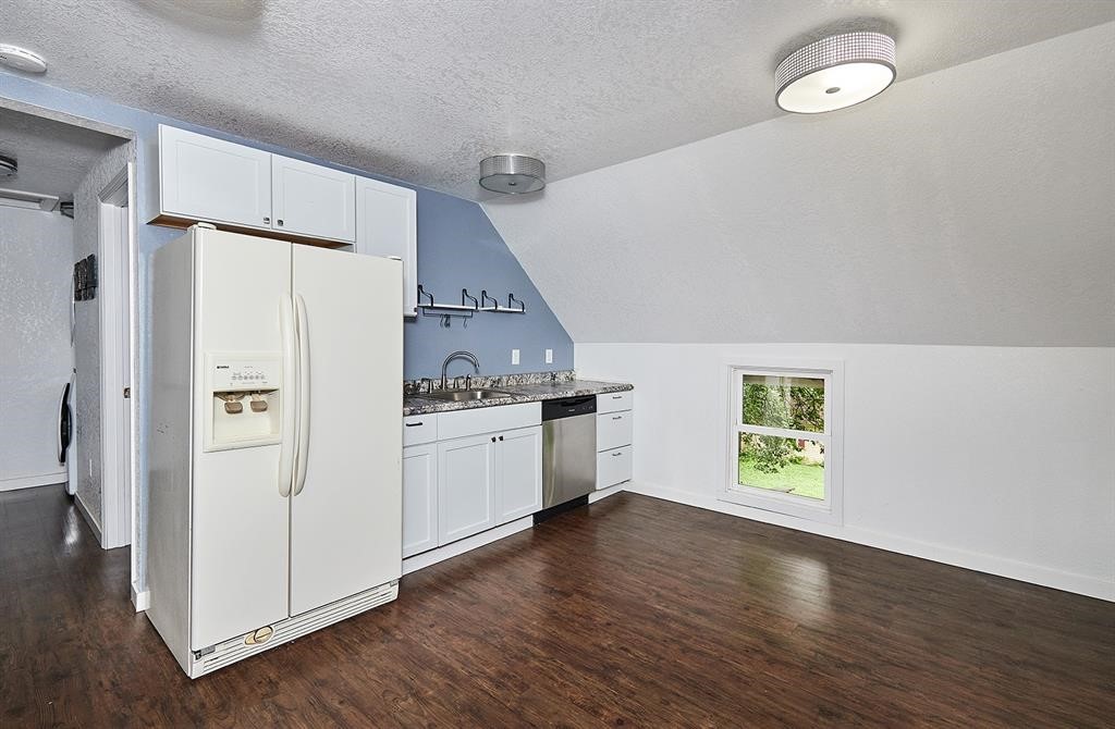 802 E Ashland Avenue