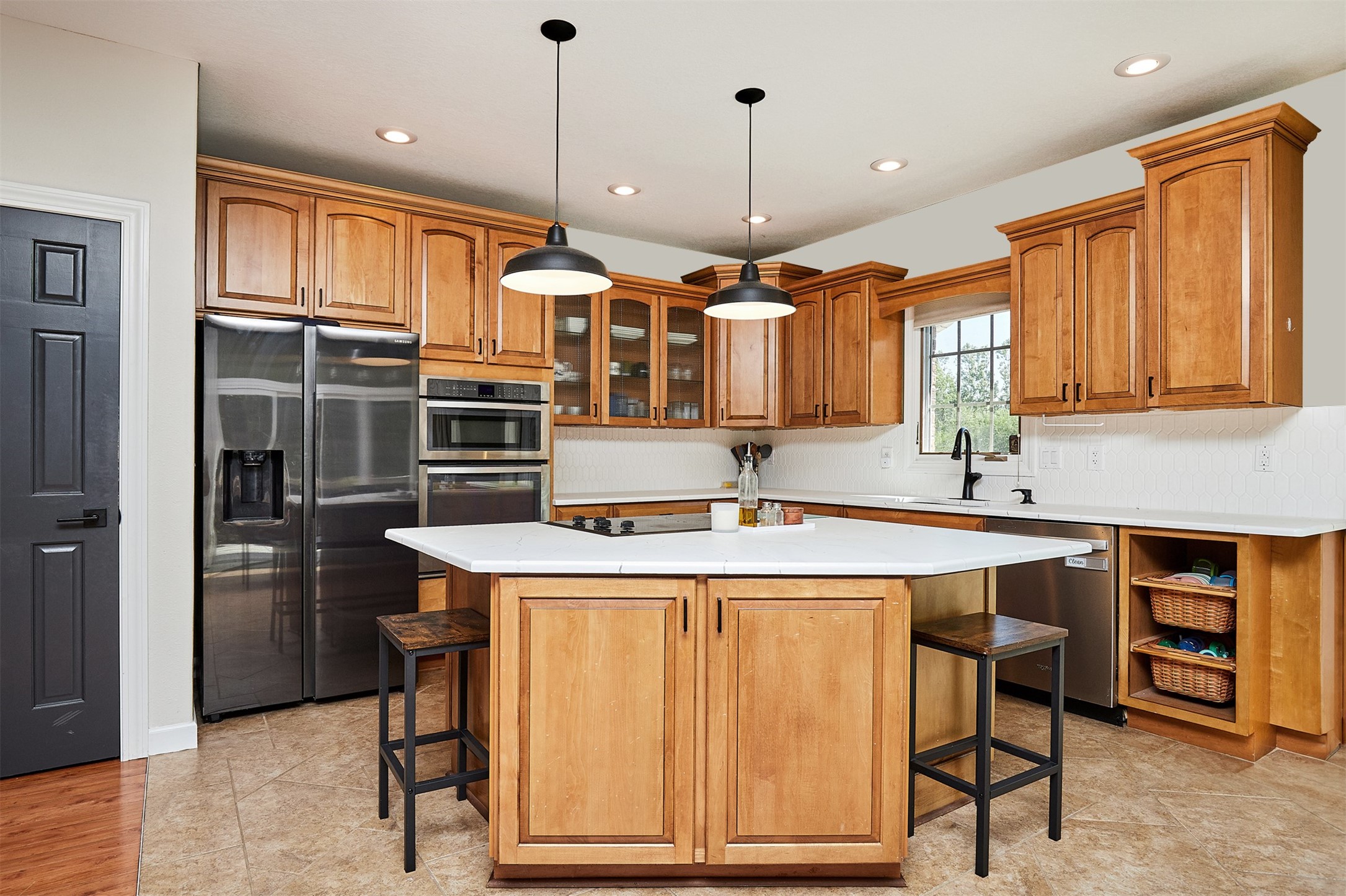 9424 Woodland Drive