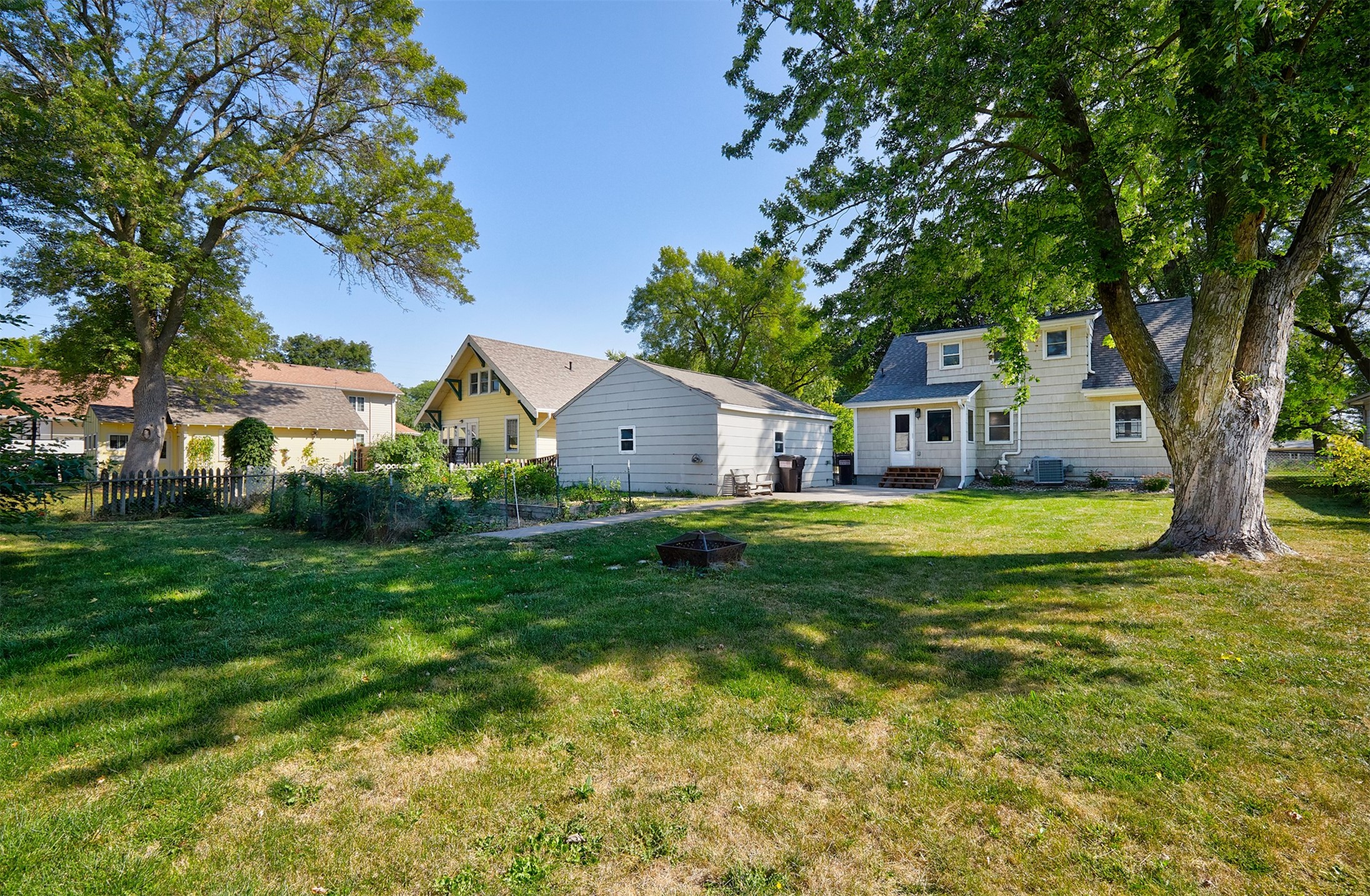 116 SW Des Moines Street