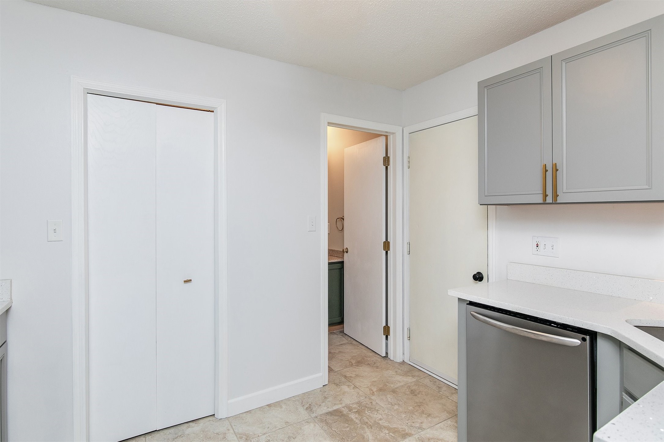 1040 68th Street 3