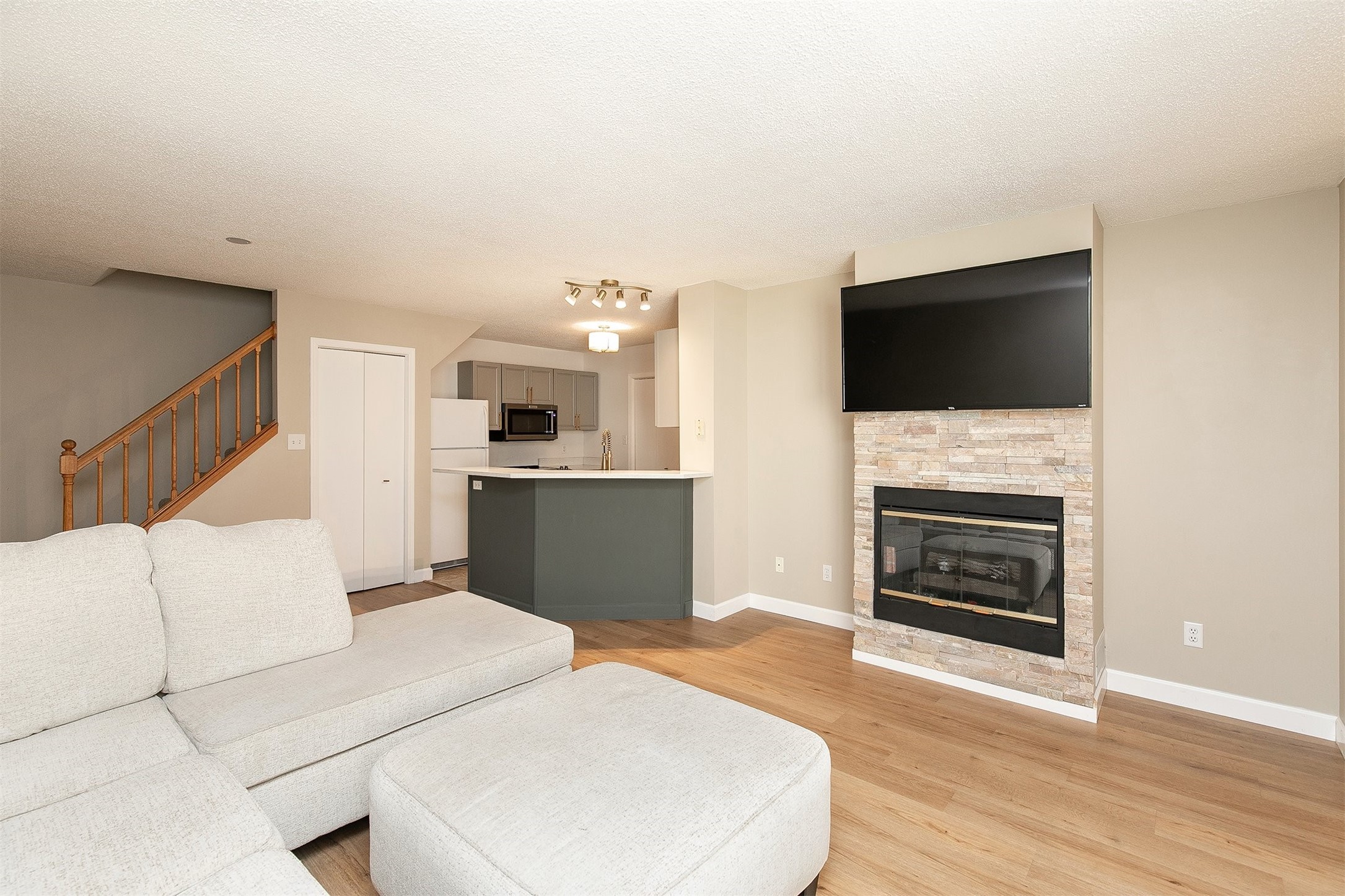 1040 68th Street 3