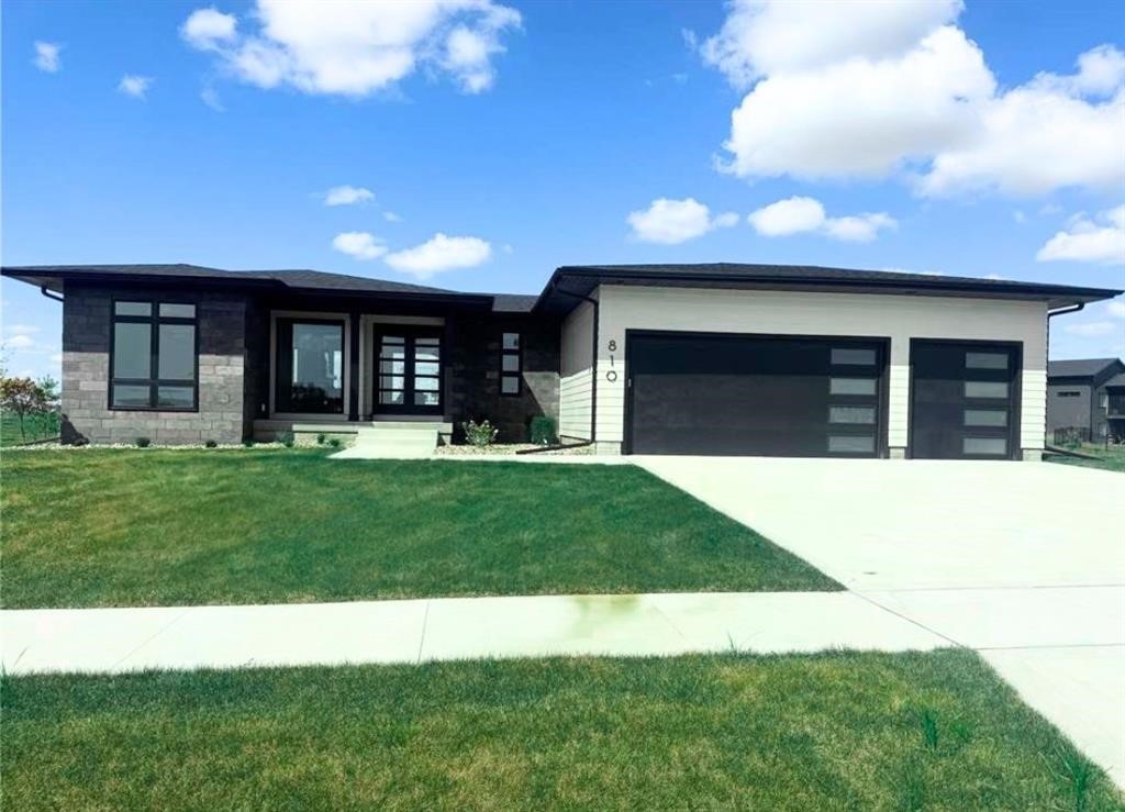 810 NW Prairie Rose Lane