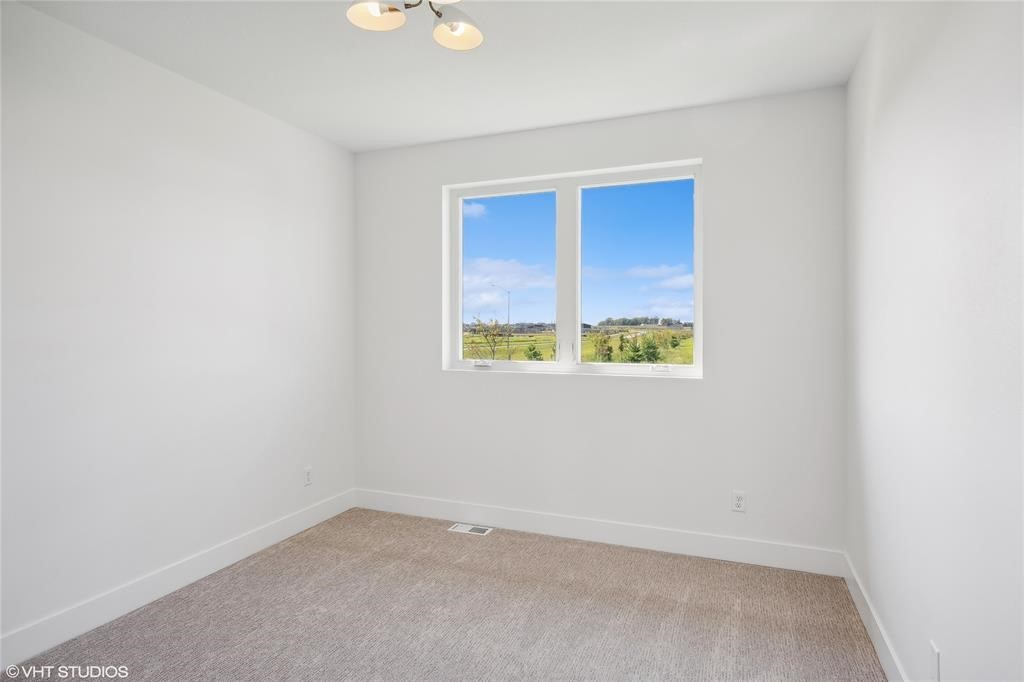 810 NW Prairie Rose Lane