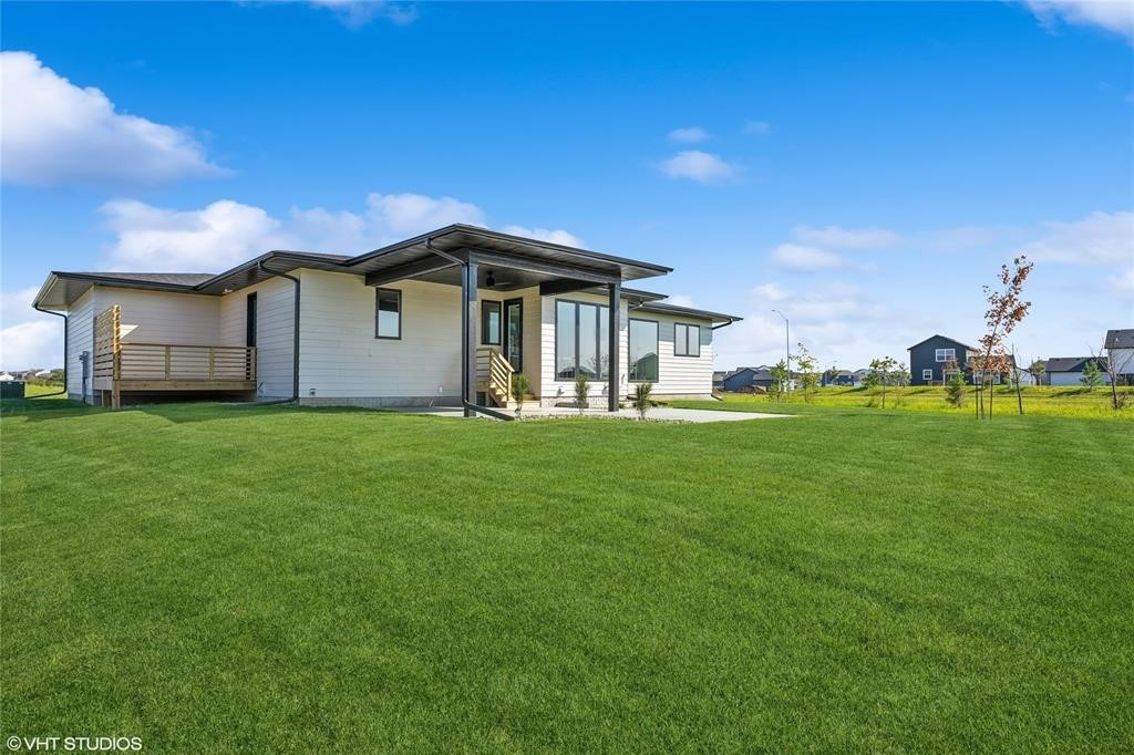 810 NW Prairie Rose Lane