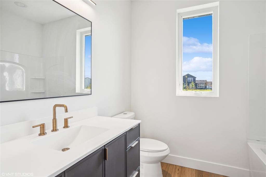 810 NW Prairie Rose Lane