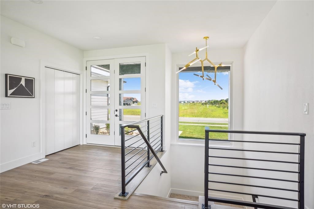 810 NW Prairie Rose Lane