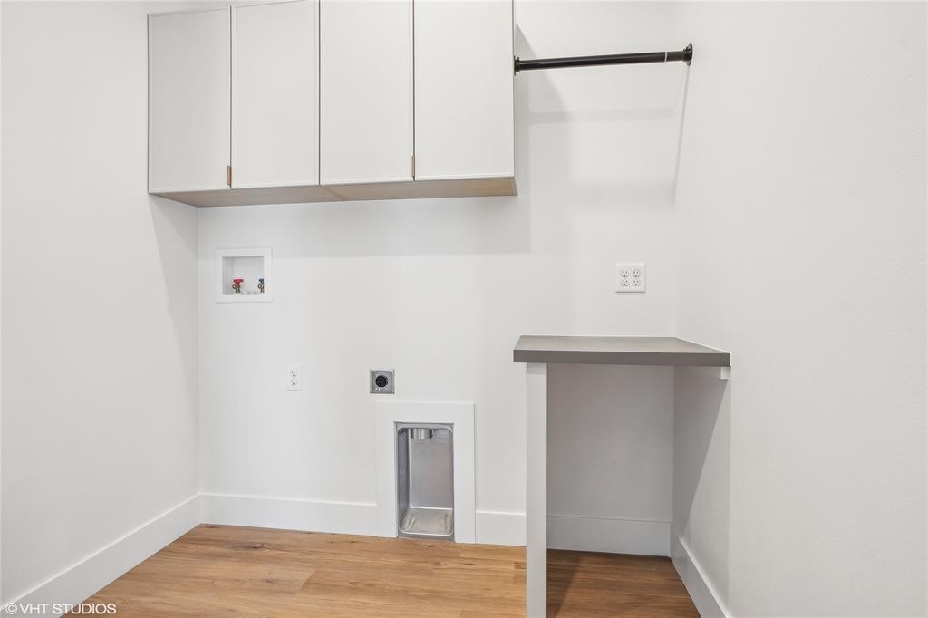 810 NW Prairie Rose Lane