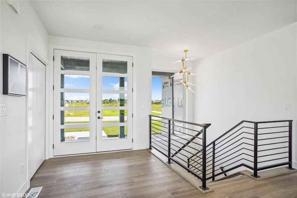 810 NW Prairie Rose Lane