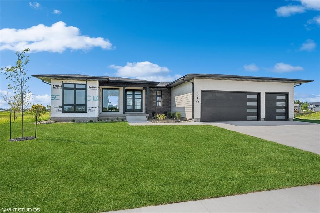 810 NW Prairie Rose Lane