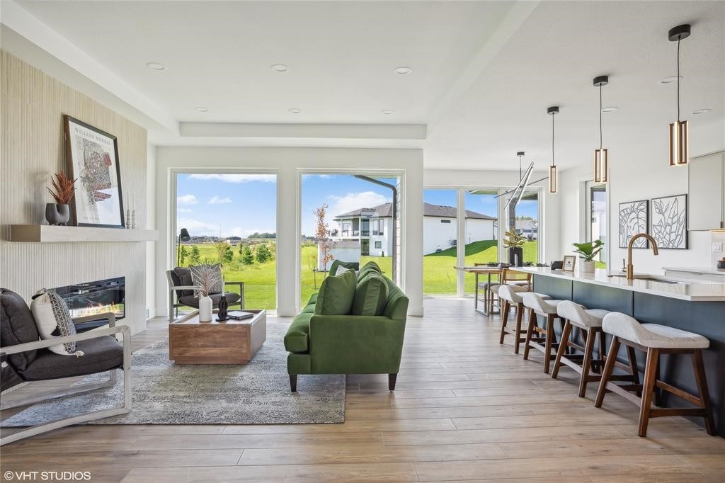 810 NW Prairie Rose Lane