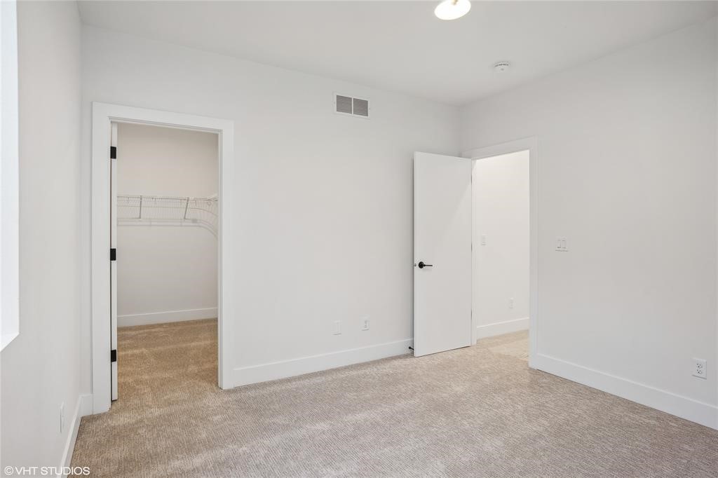 810 NW Prairie Rose Lane