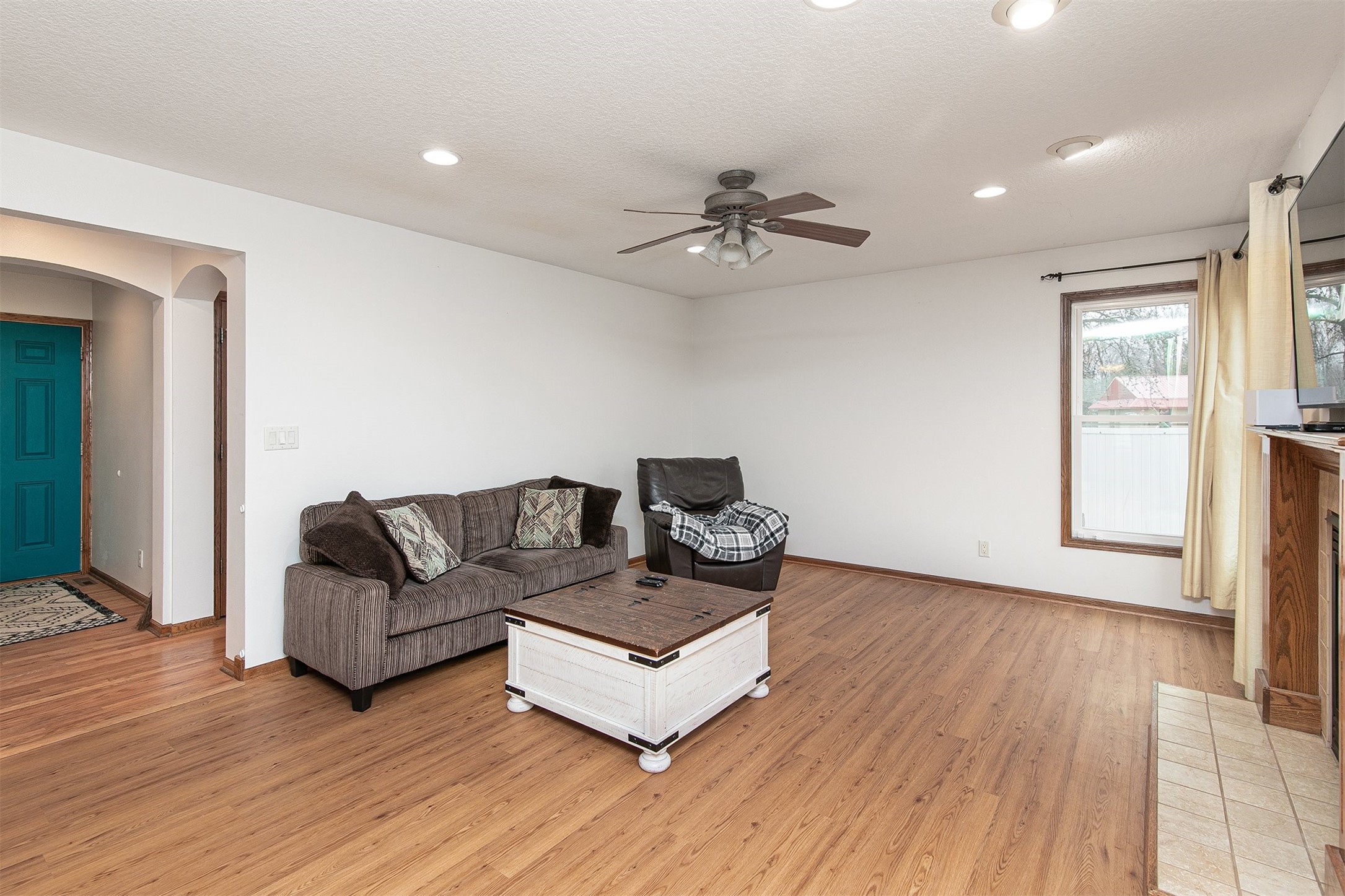 8455 Ridgeview Drive