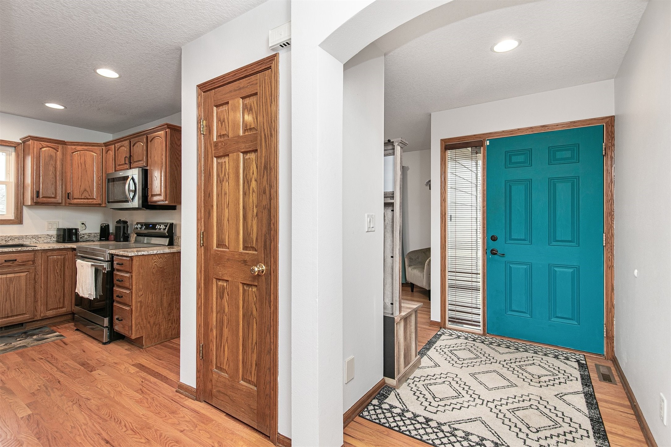 8455 Ridgeview Drive
