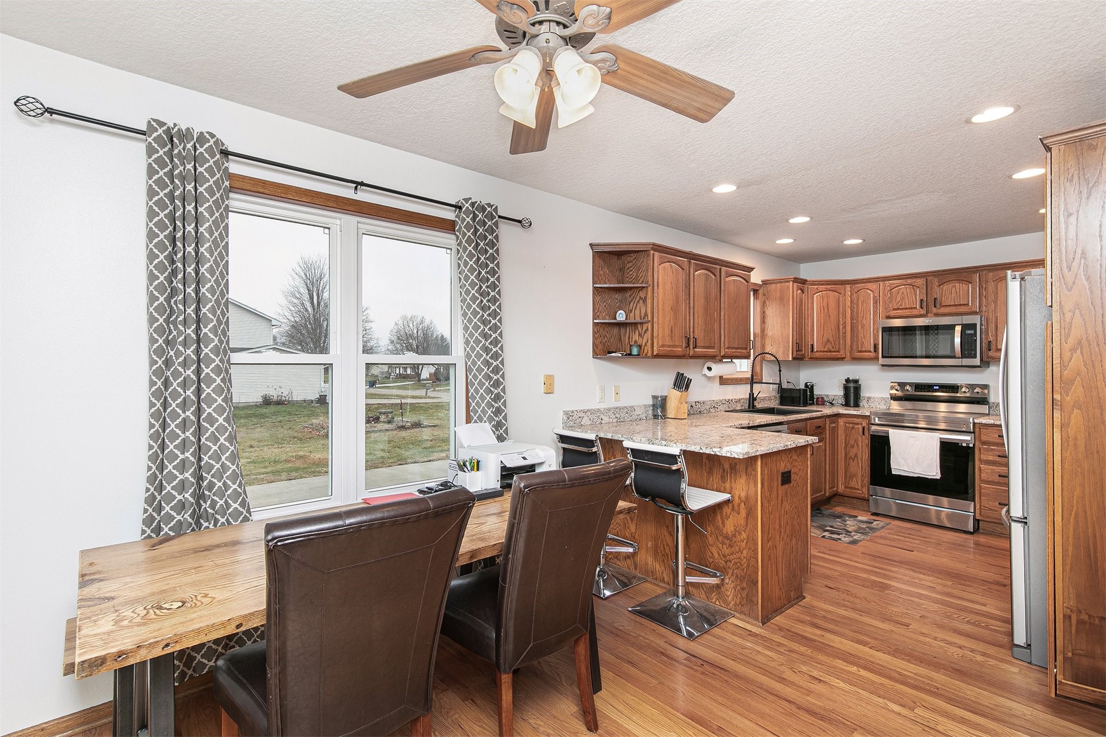 8455 Ridgeview Drive