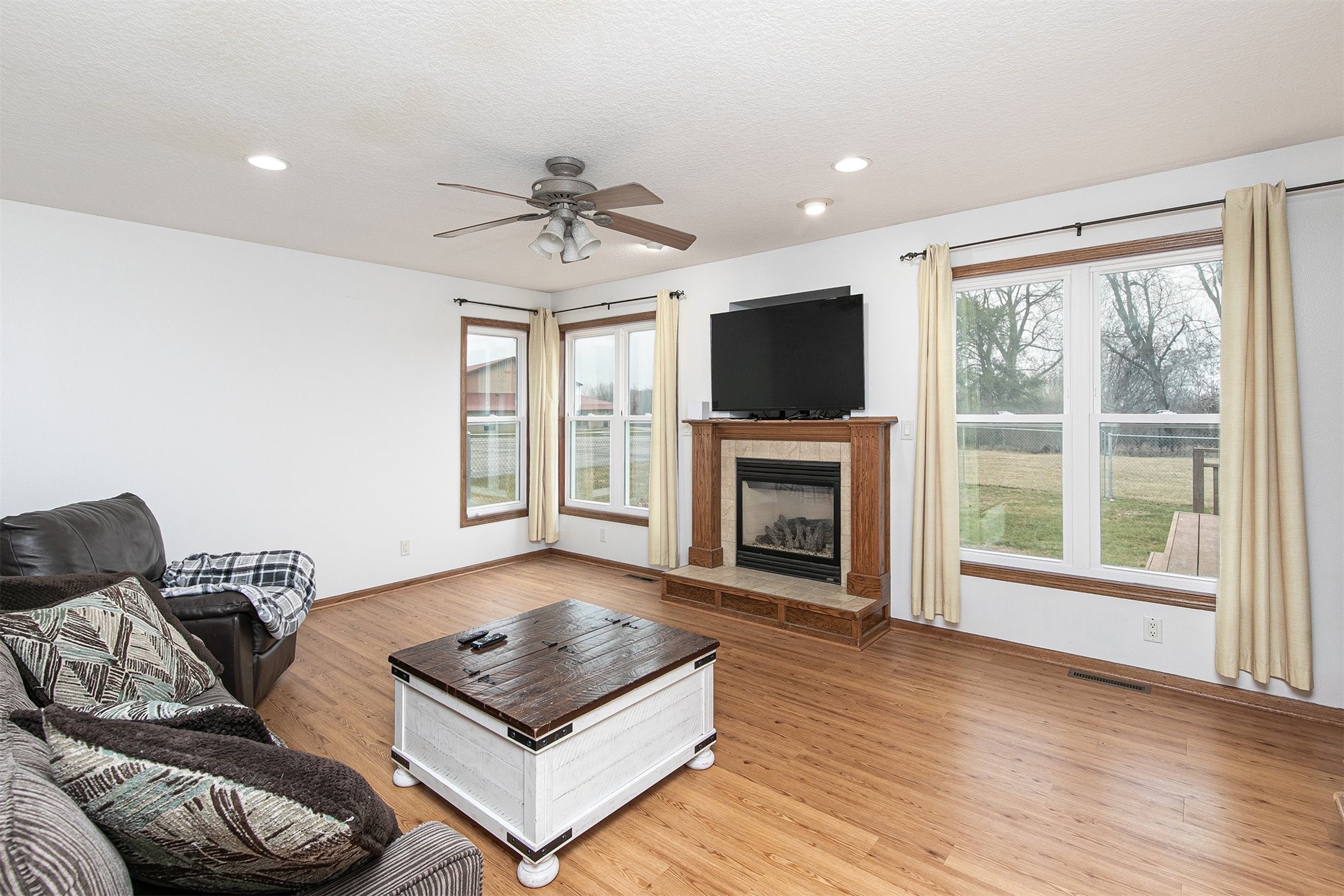 8455 Ridgeview Drive