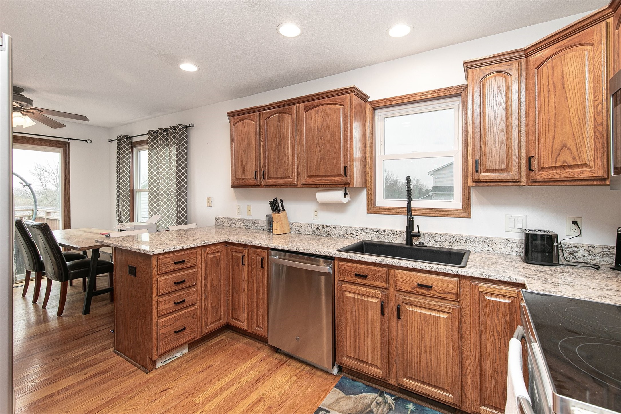 8455 Ridgeview Drive
