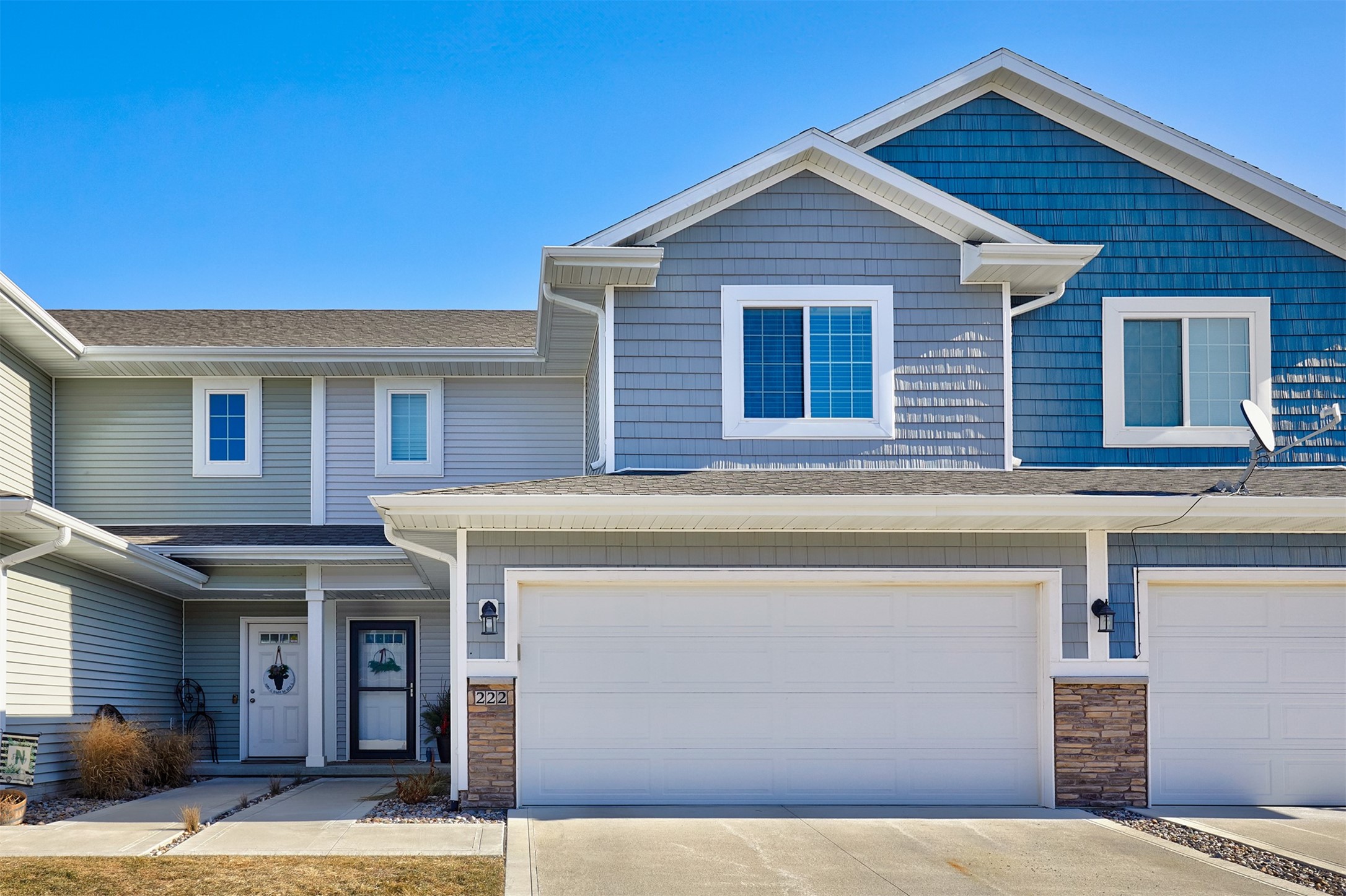222 Red Oak Court