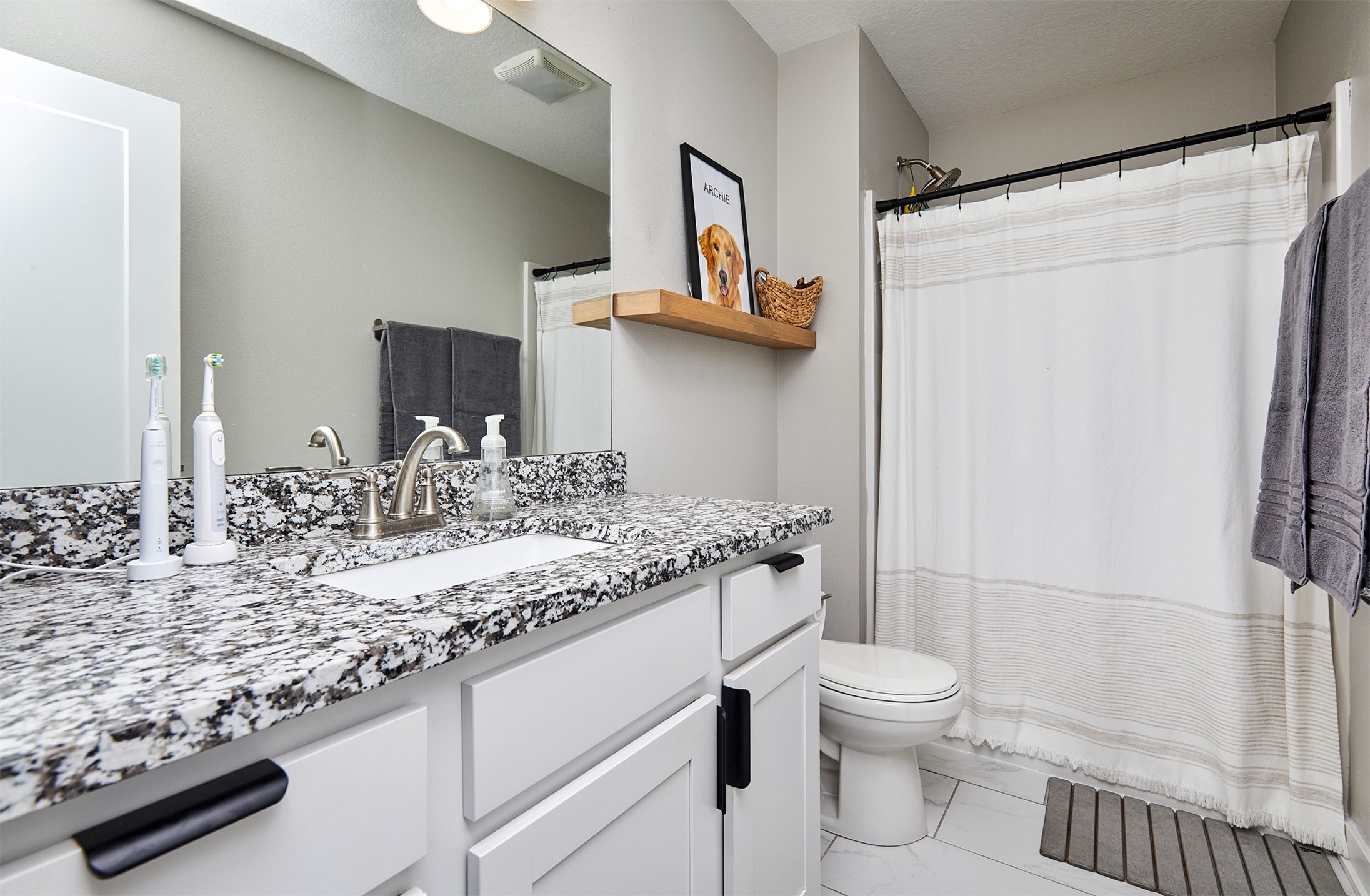222 Red Oak Court