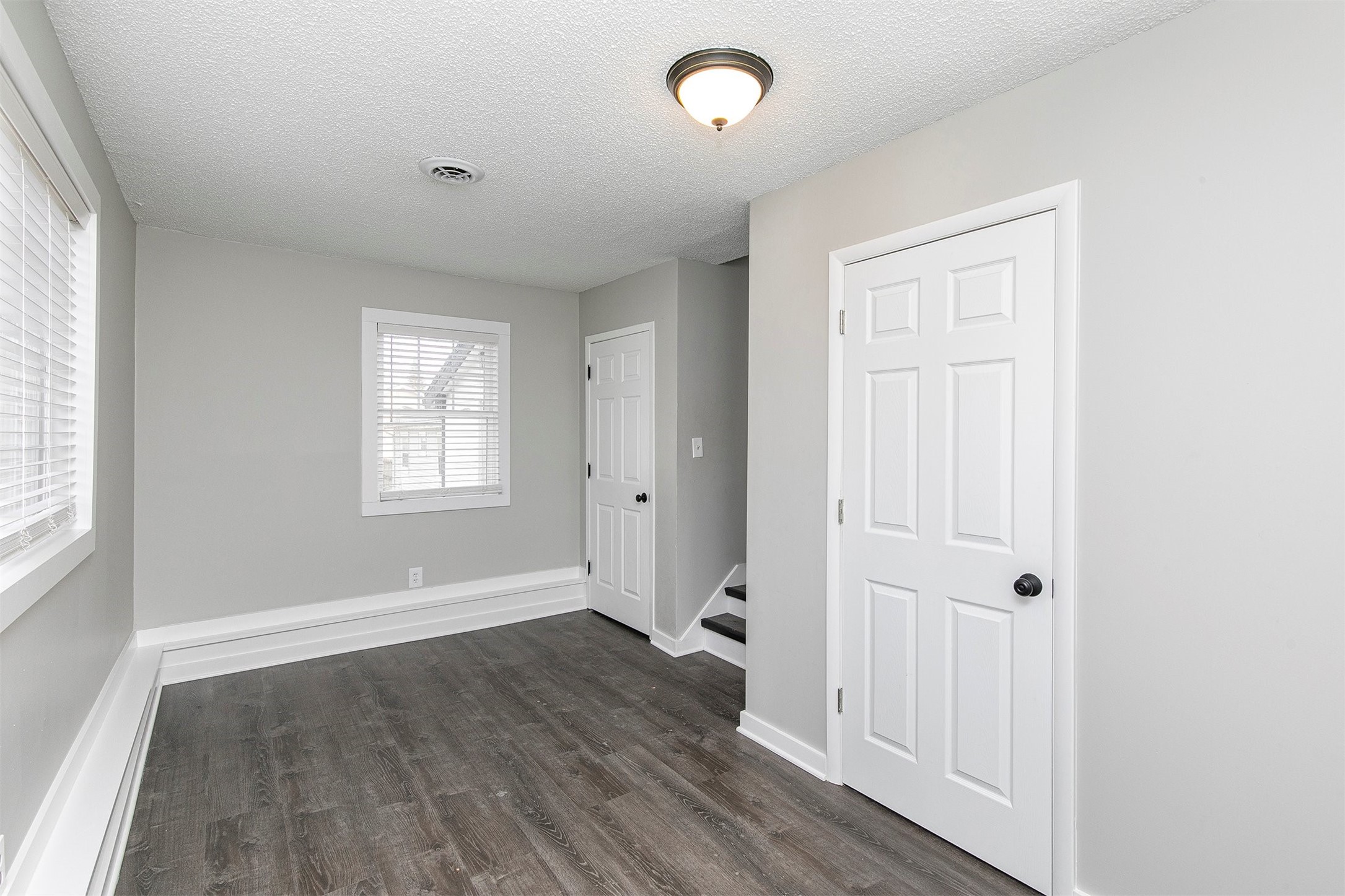 616 SW 60th Street