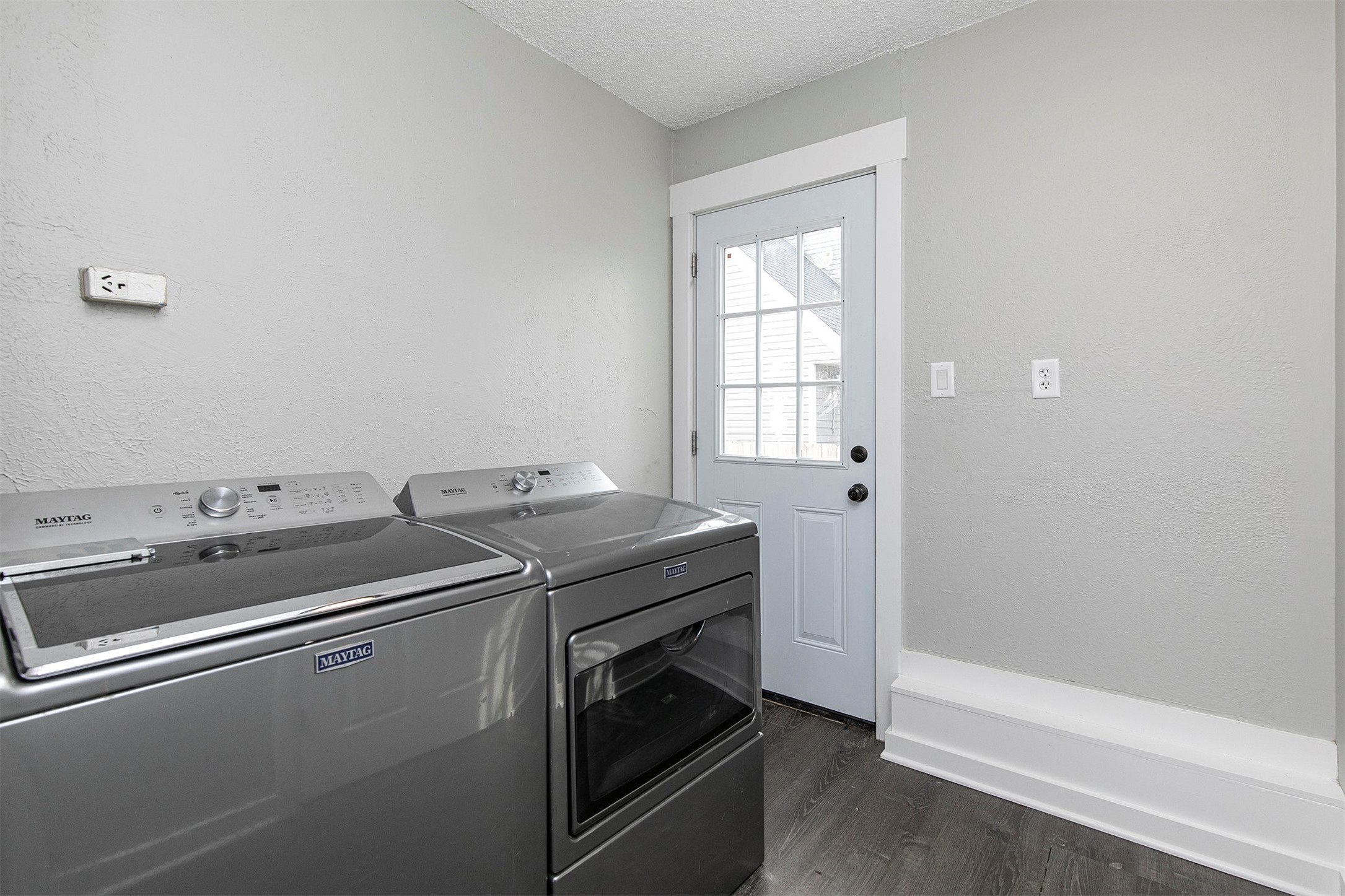 616 SW 60th Street