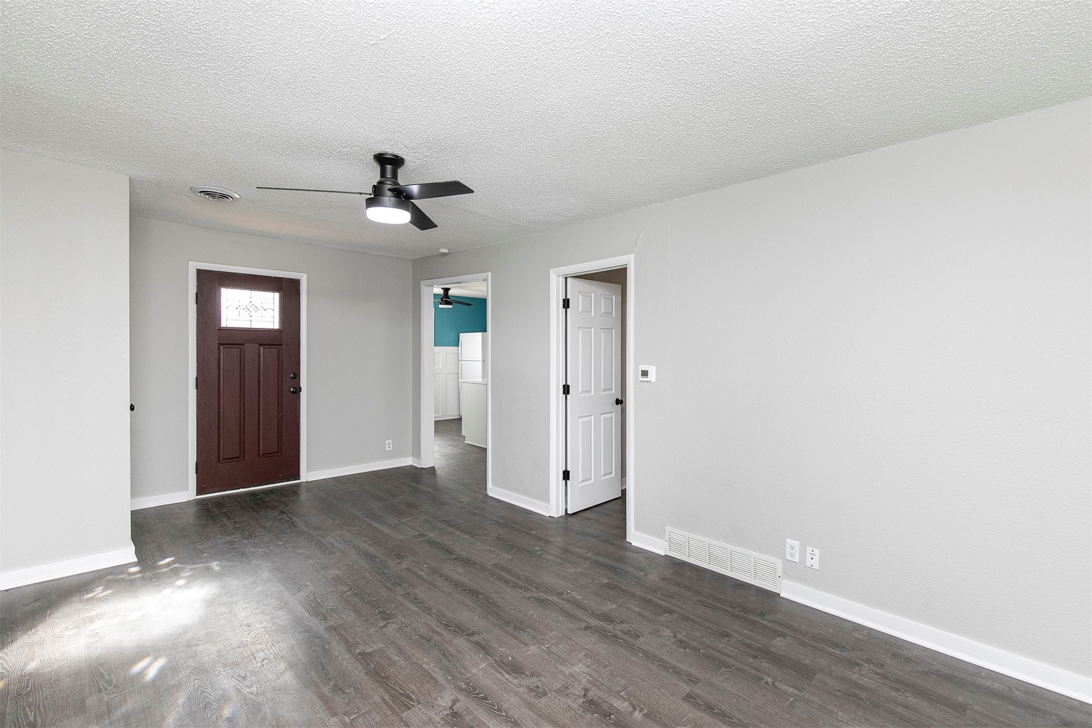 616 SW 60th Street
