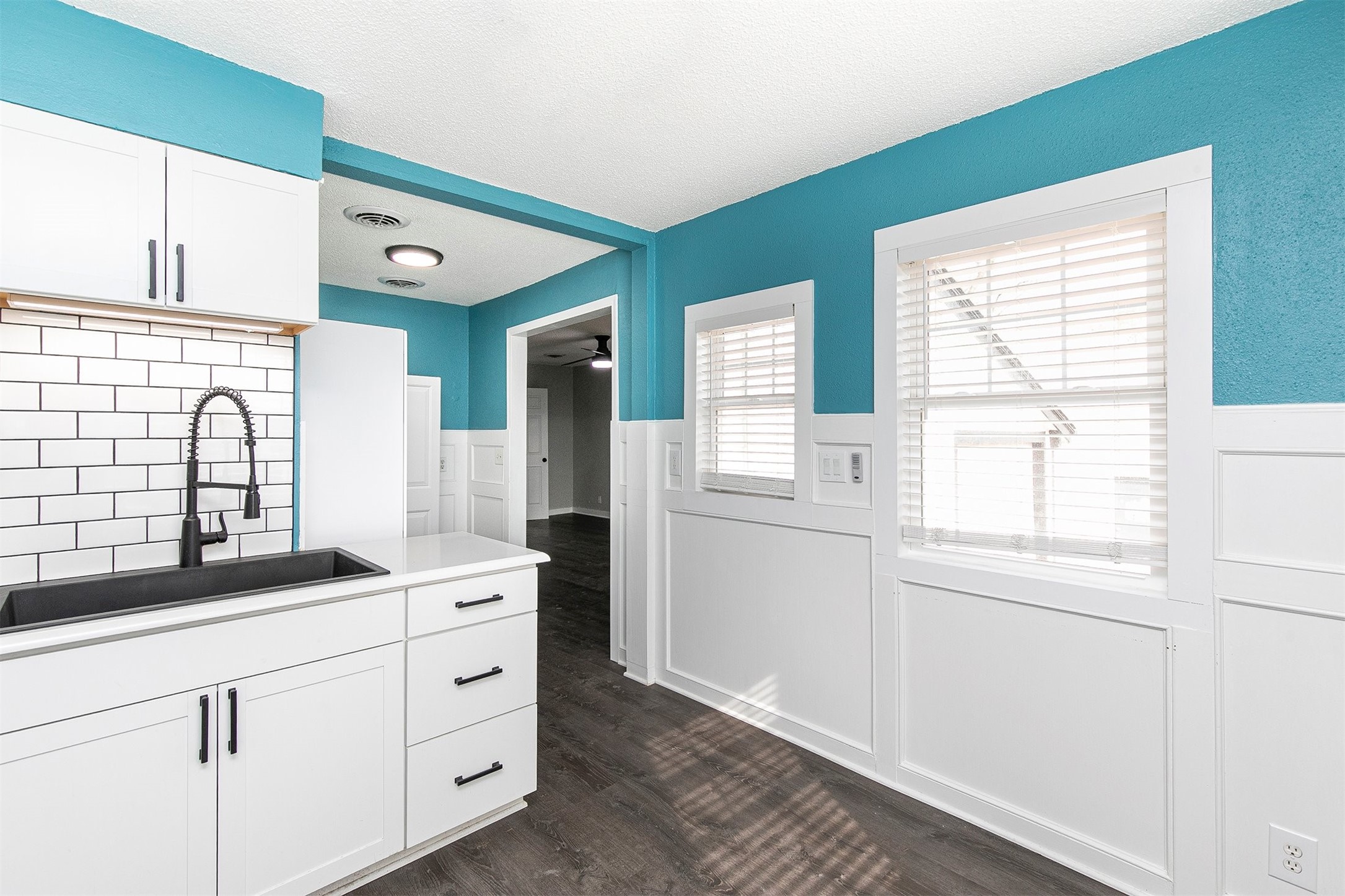 616 SW 60th Street