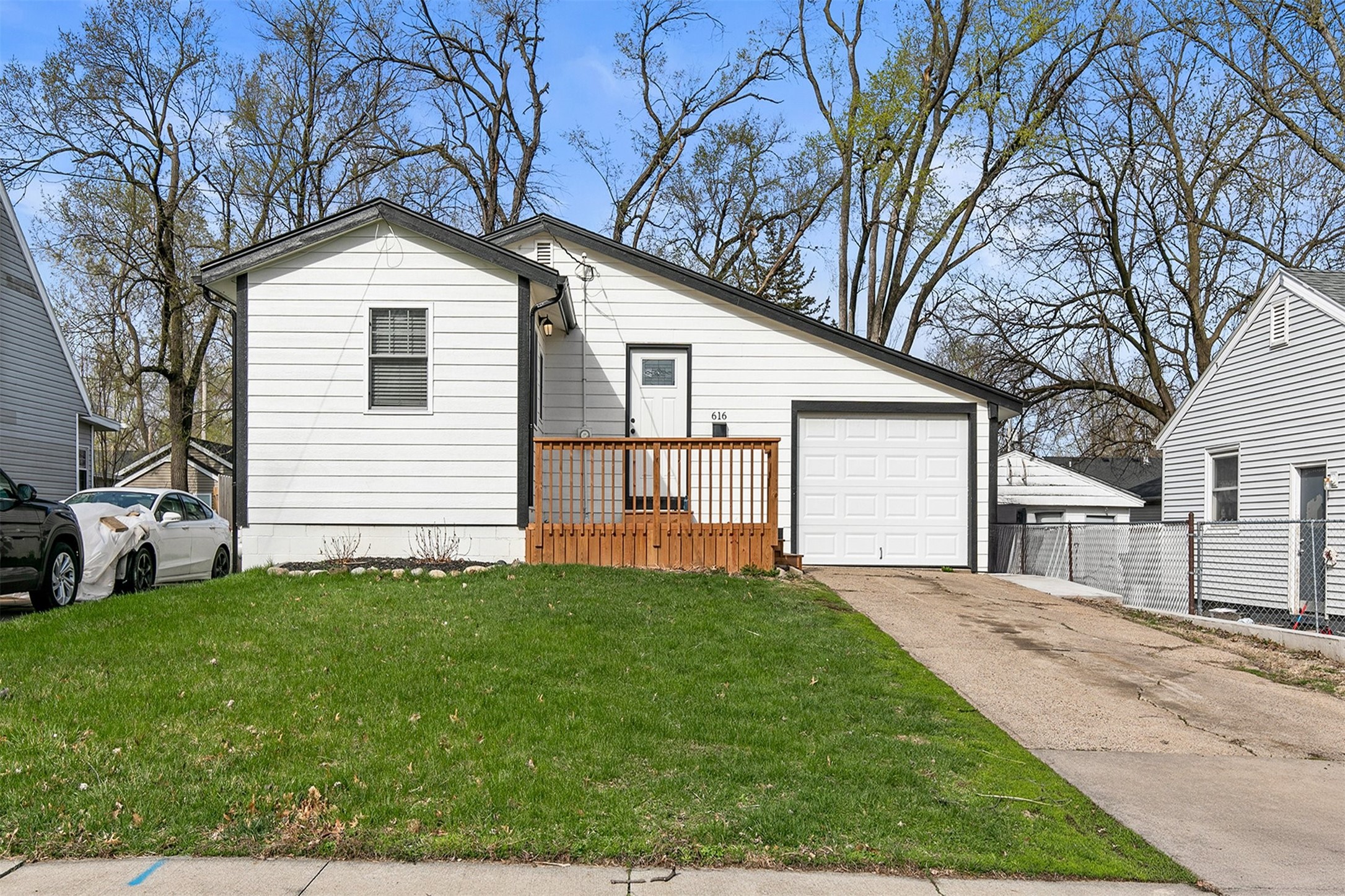 616 SW 60th Street