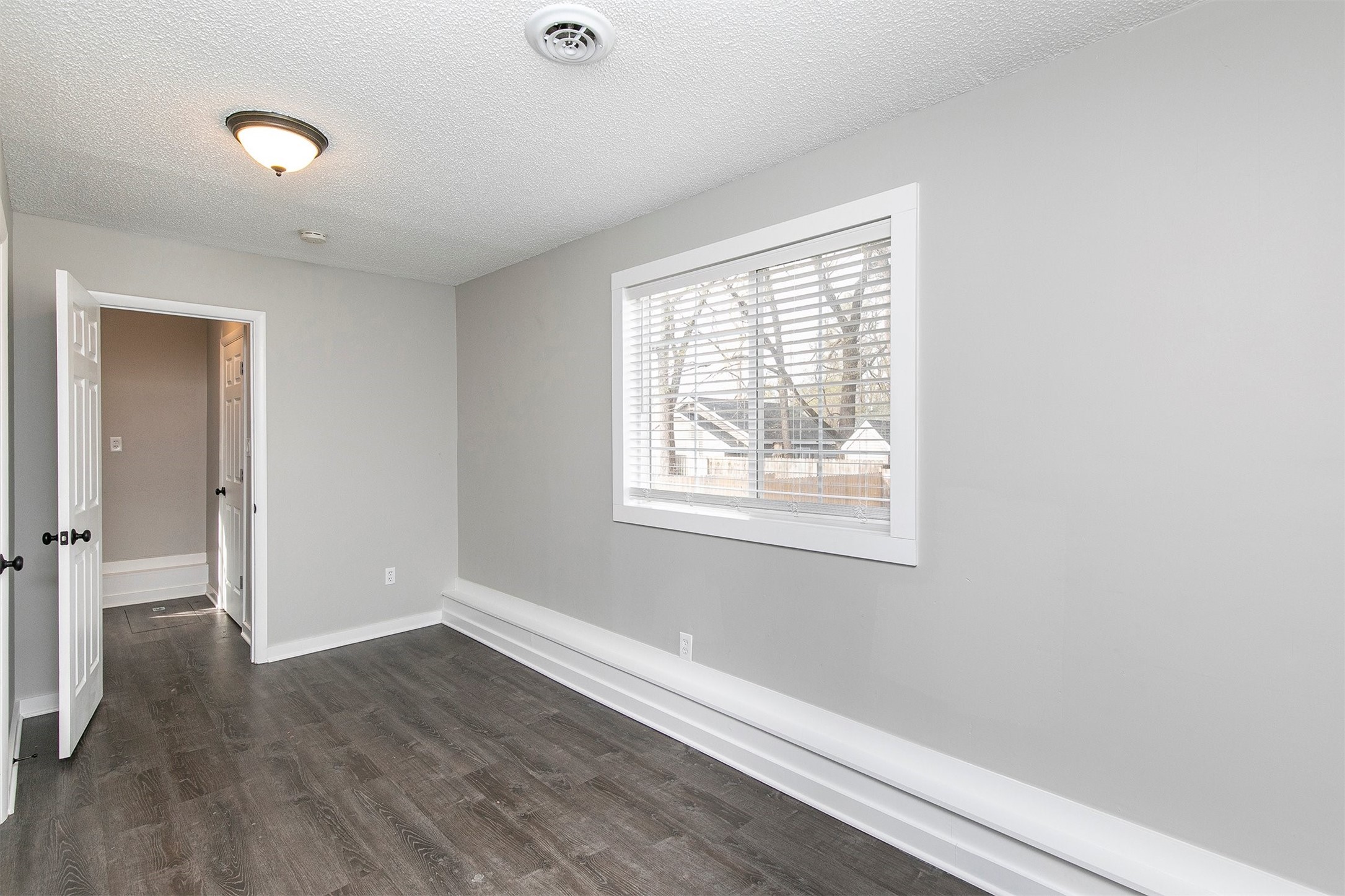 616 SW 60th Street