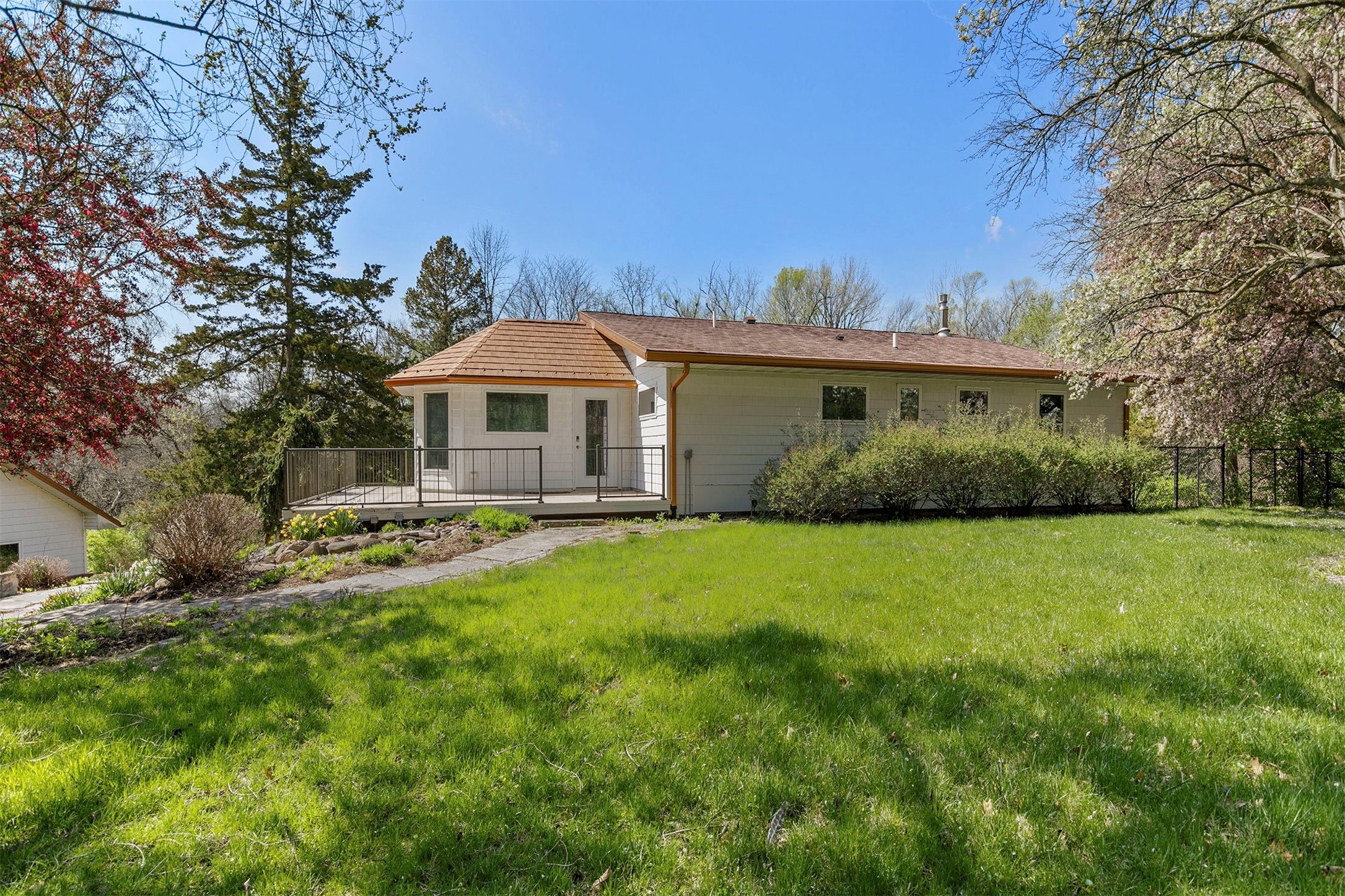 8816 NW 35th Street