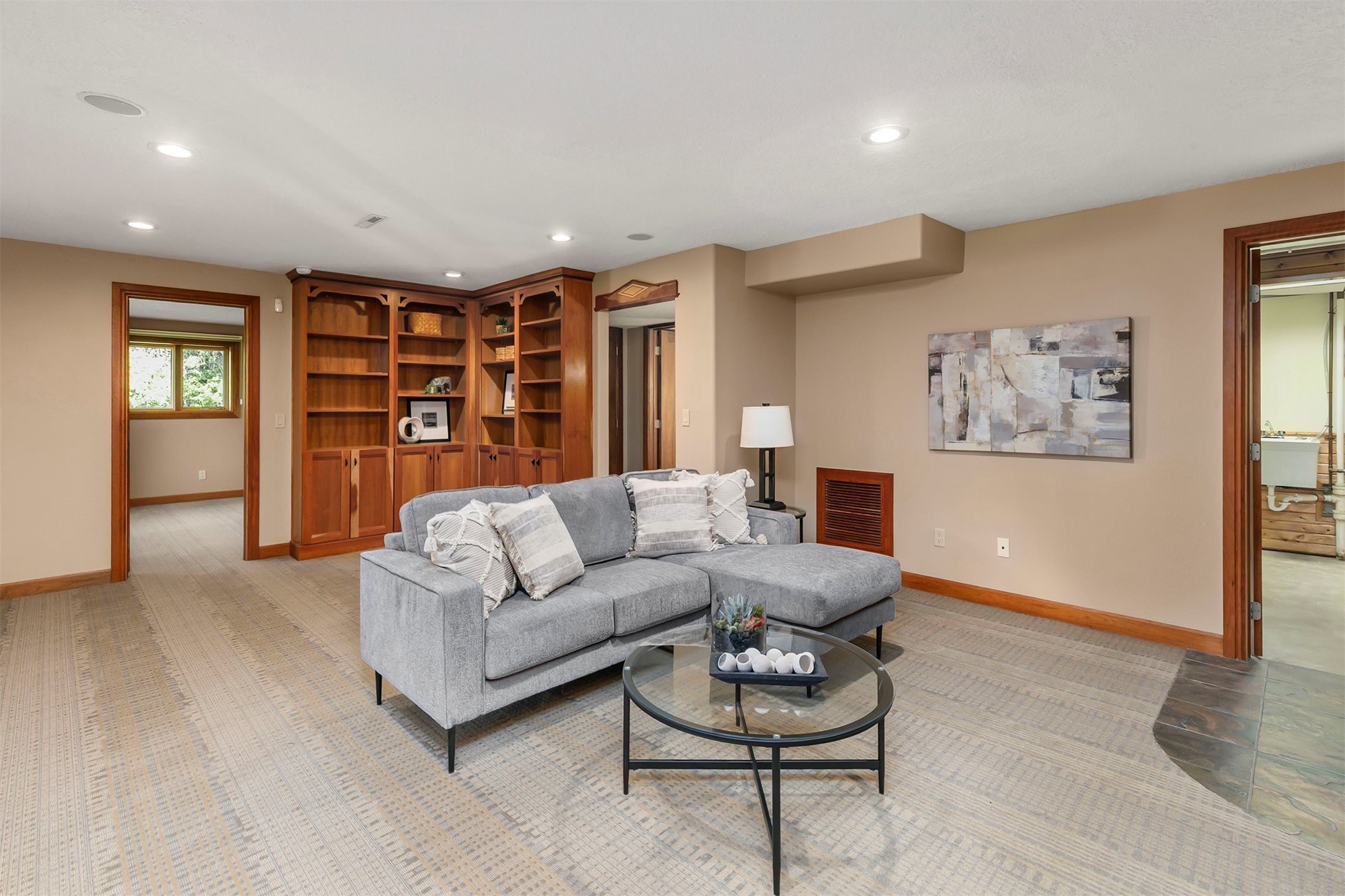 8816 NW 35th Street