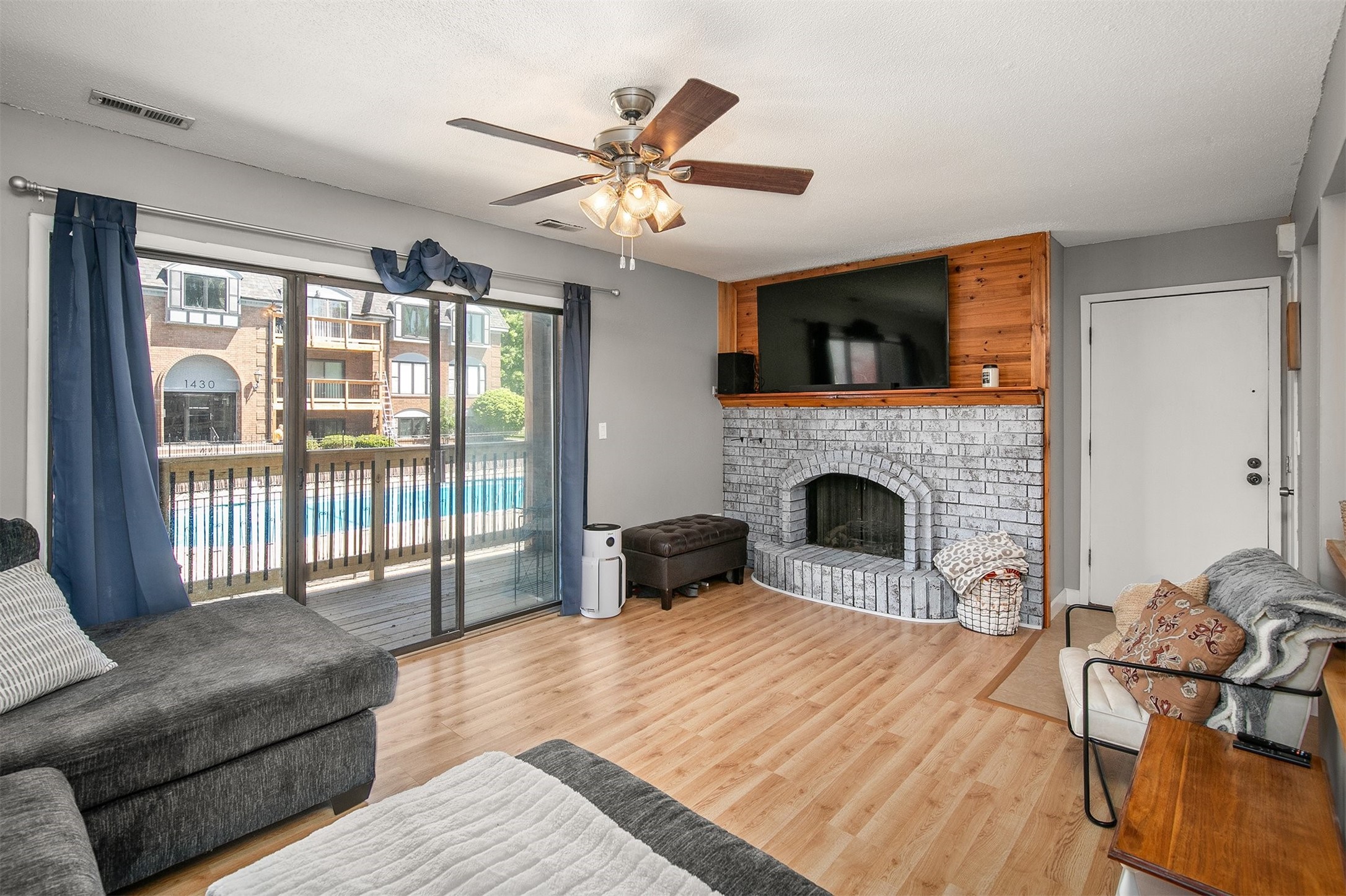 1420 20th Street 7