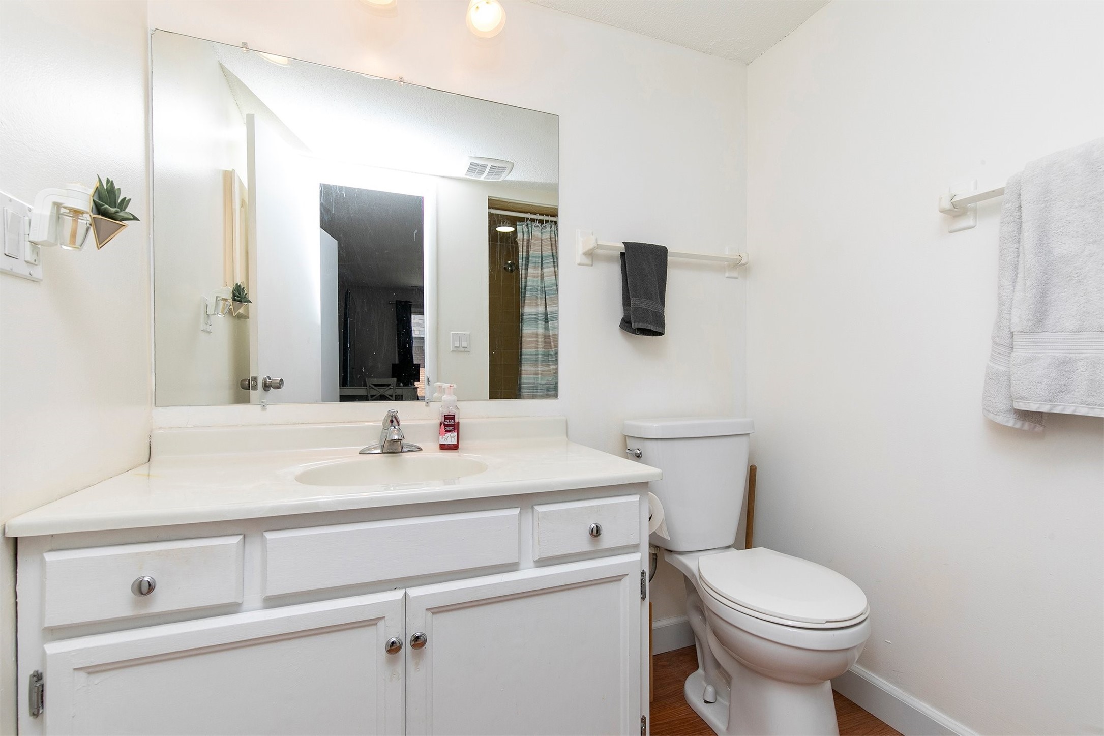 1420 20th Street 7