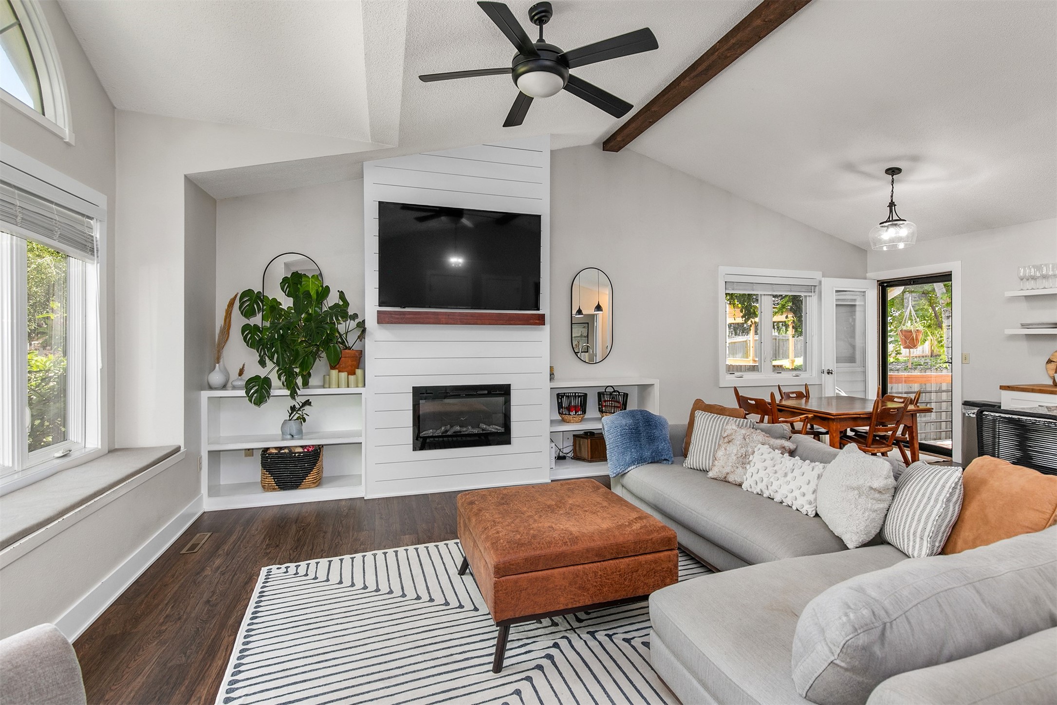 4670 Meadow Valley Drive