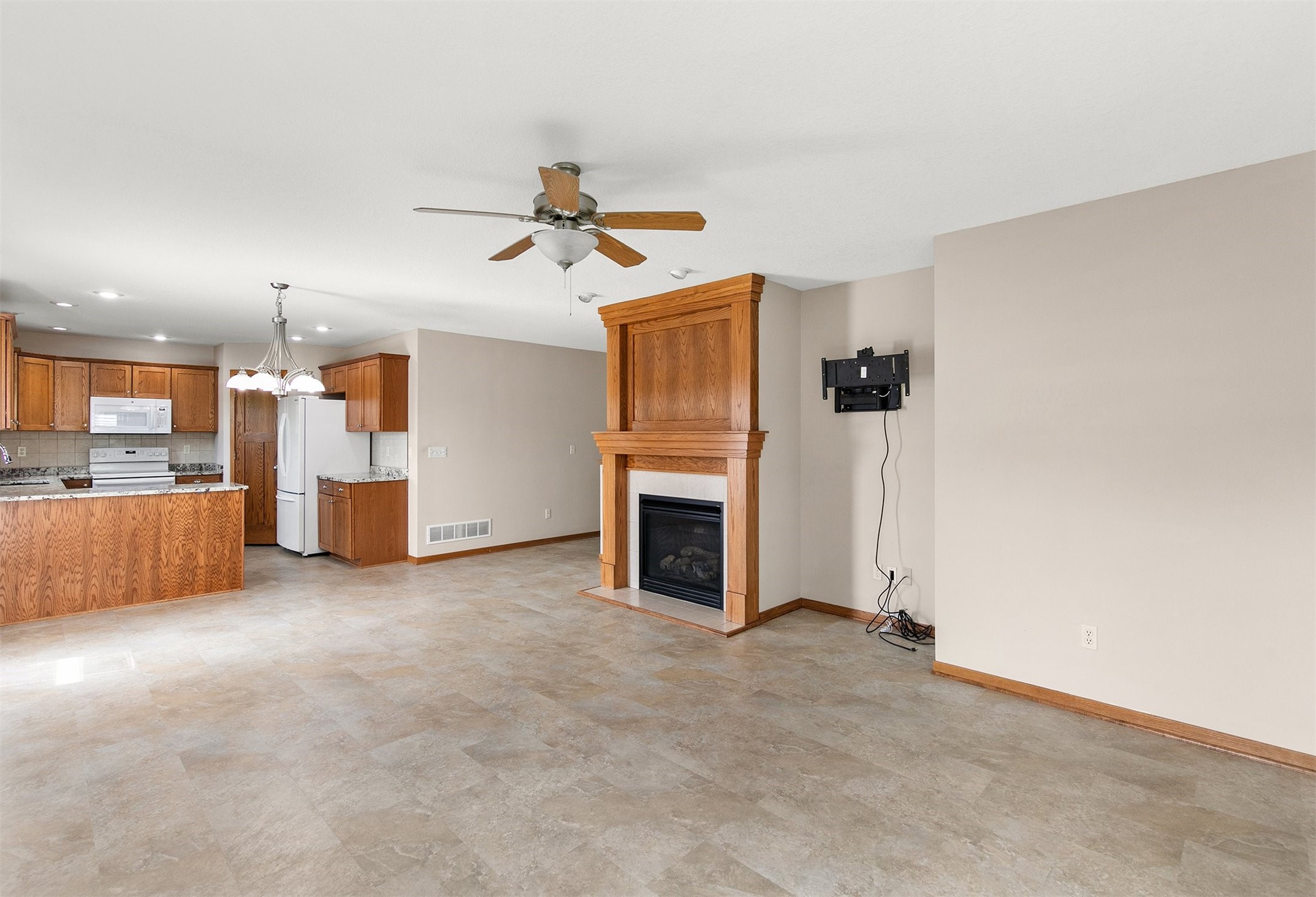 705 SE Lowell Drive