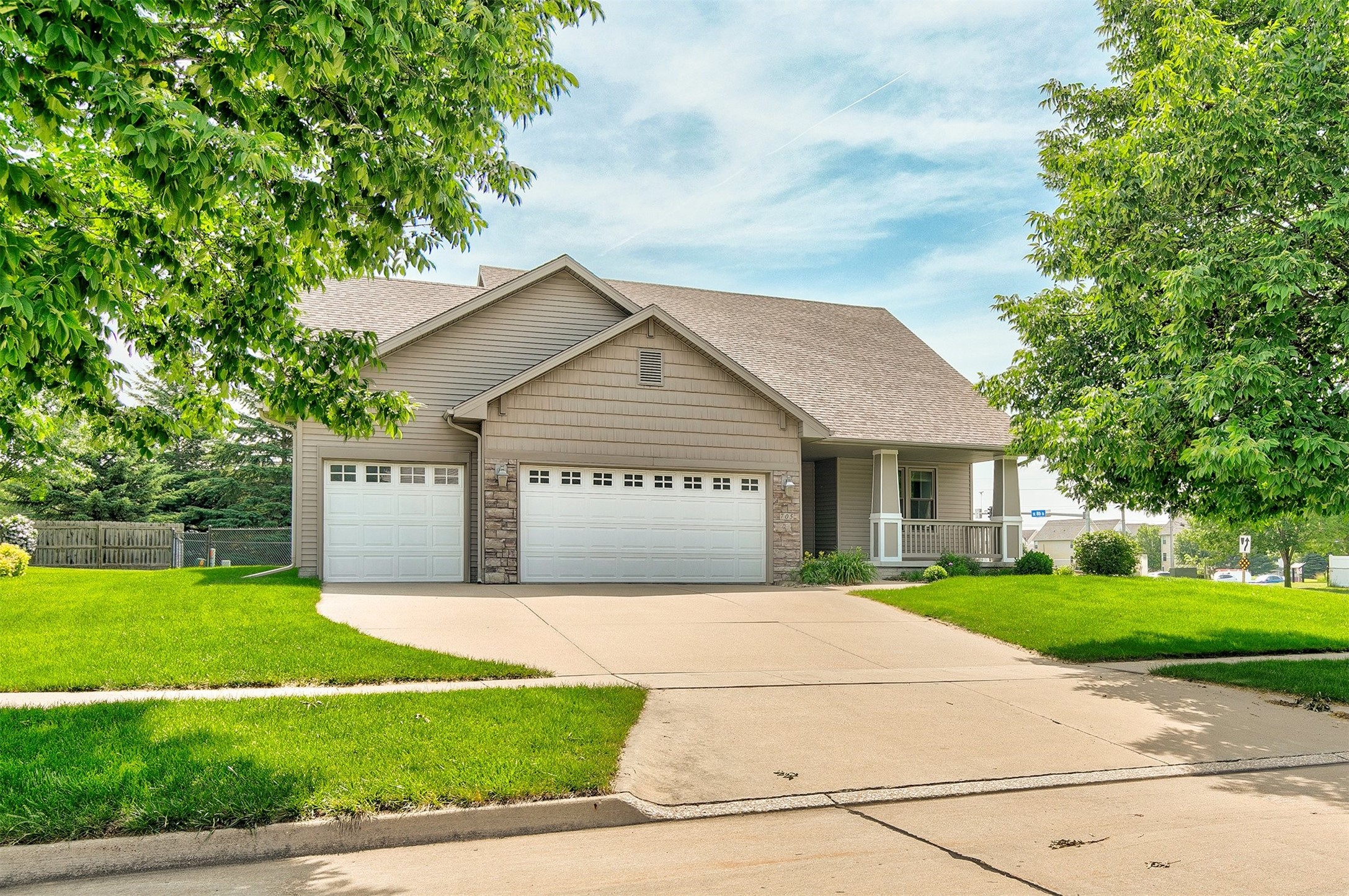 705 SE Lowell Drive