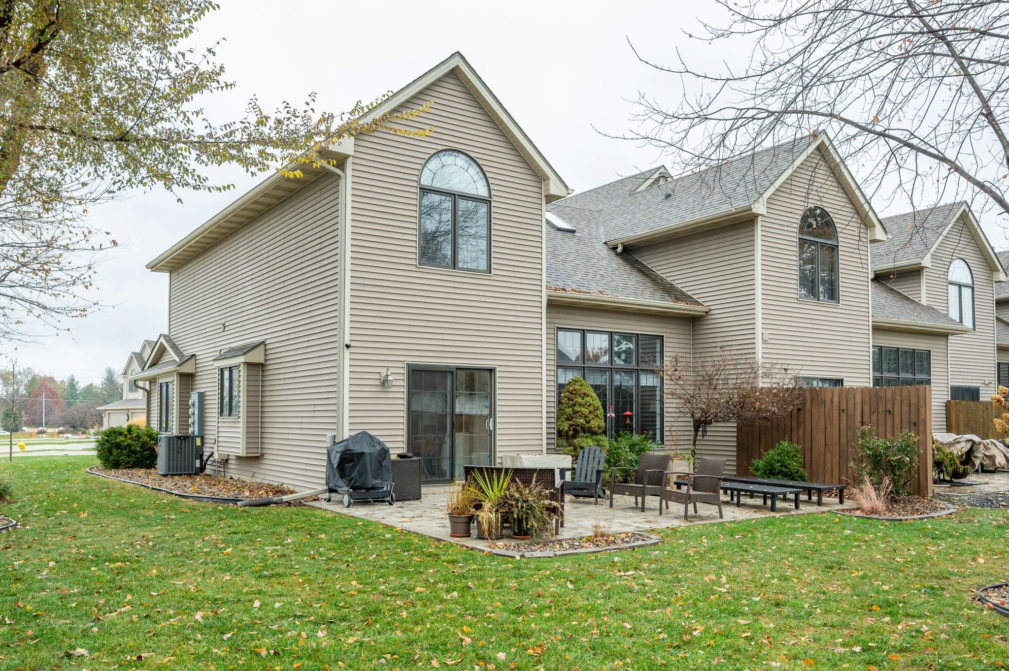 6140 Woodland Drive
