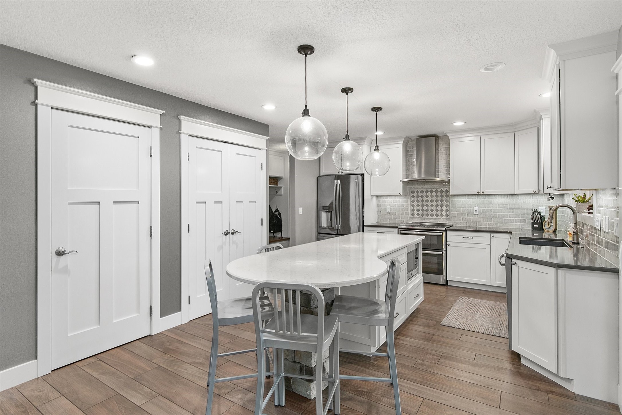 15899 Boston Parkway